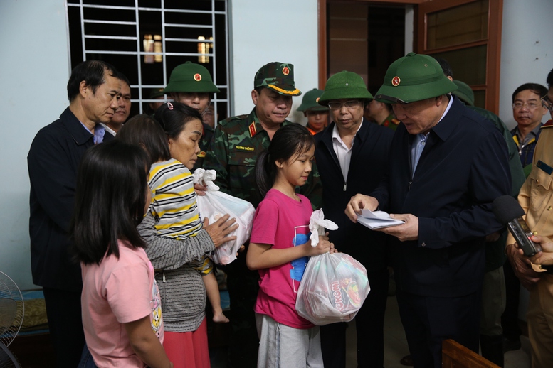 Nỗ lực giảm thiểu thiệt hại do mưa lũ gây ra - ảnh 3