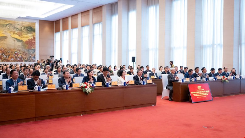 “Hoàn thiện thể chế, pháp luật đáp ứng yêu cầu phát triển đất nước trong kỷ nguyên mới”. - ảnh 1