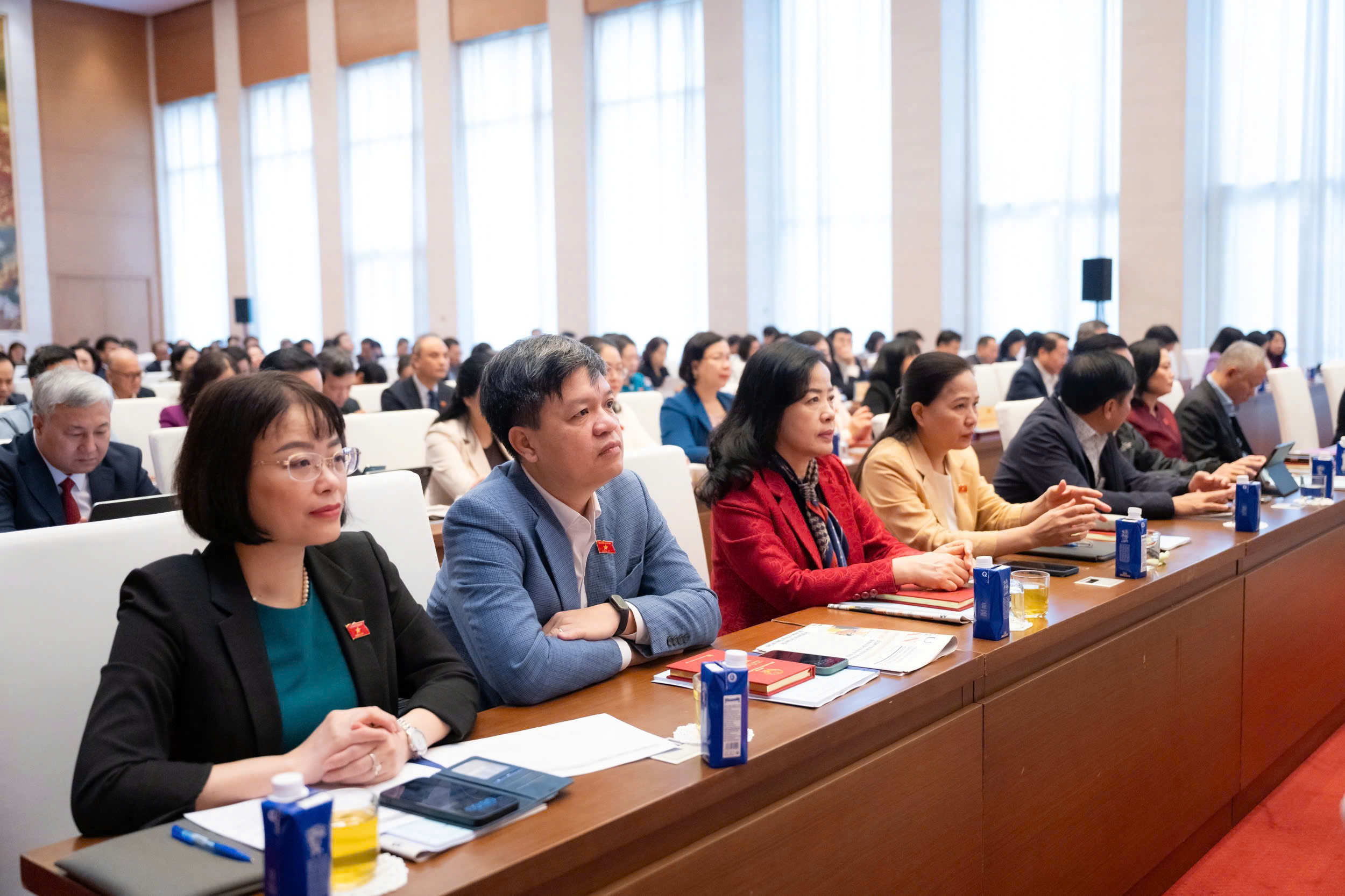 Xây dựng đội ngũ “kiến trúc sư thể chế” có tư duy toàn diện, xuyên ngành - ảnh 2