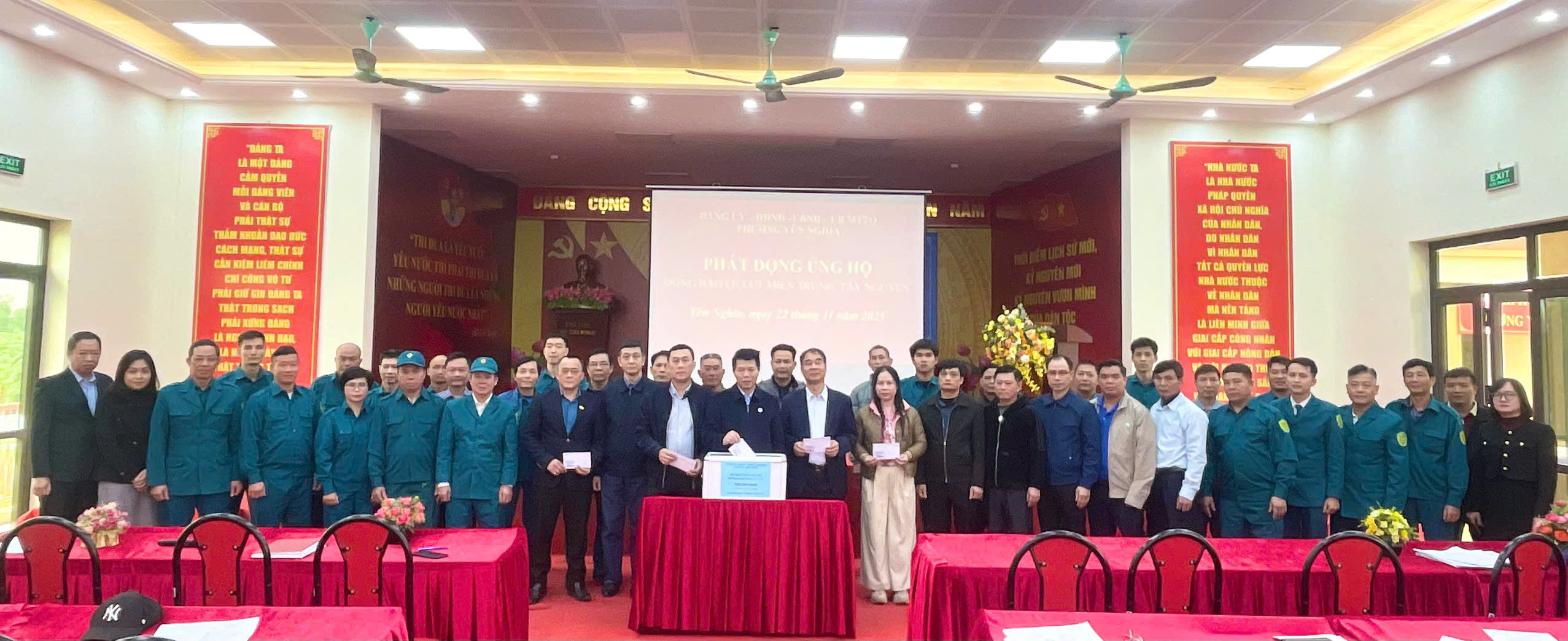 Phường Yên Nghĩa ủng hộ đồng bào miền Trung, Tây Nguyên khắc phục thiệt hại do mưa lũ - ảnh 3