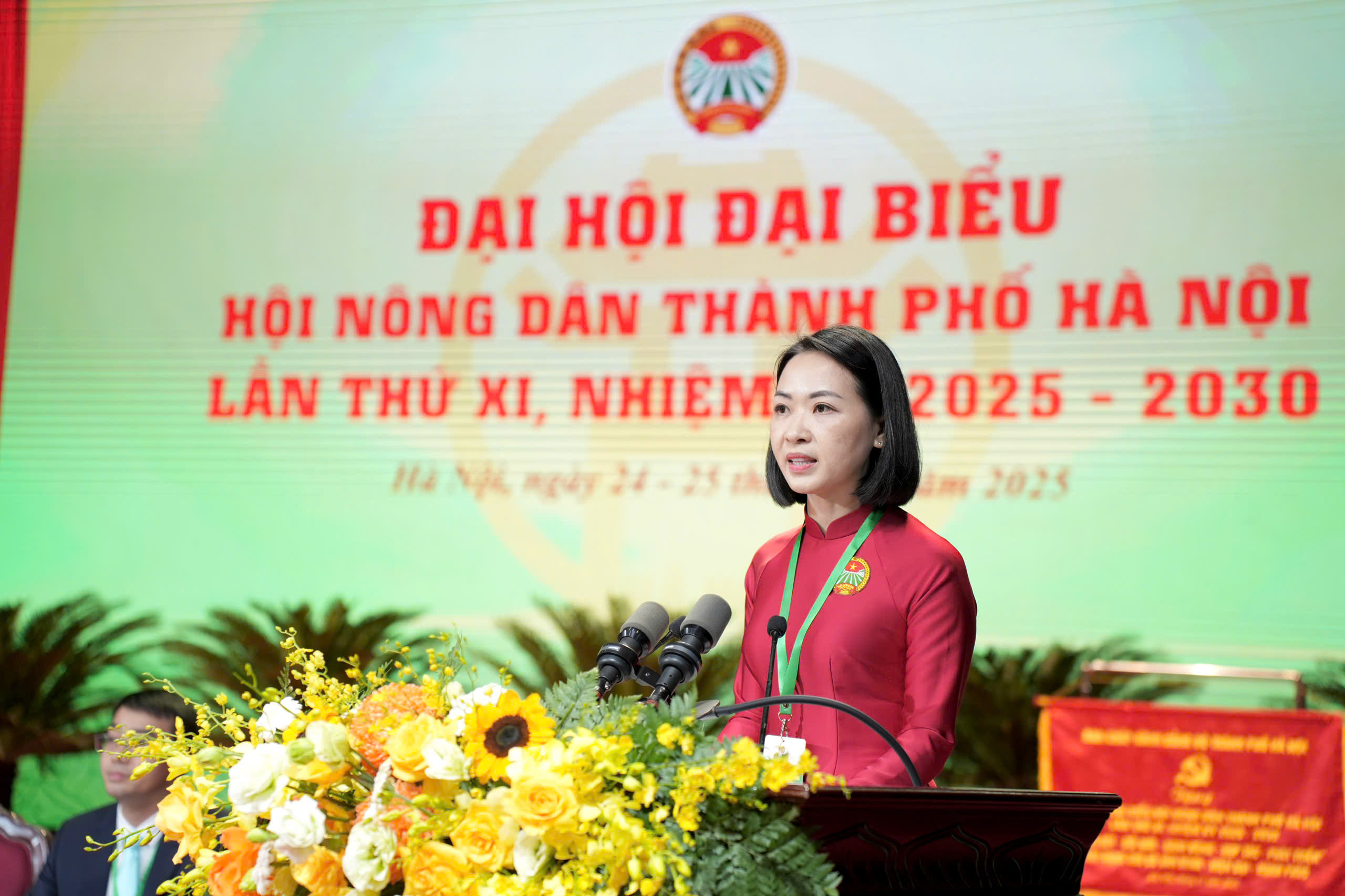 Đại hội đại biểu Hội Nông dân thành phố Hà Nội lần thứ XI khai mạc phiên thứ nhất - ảnh 7