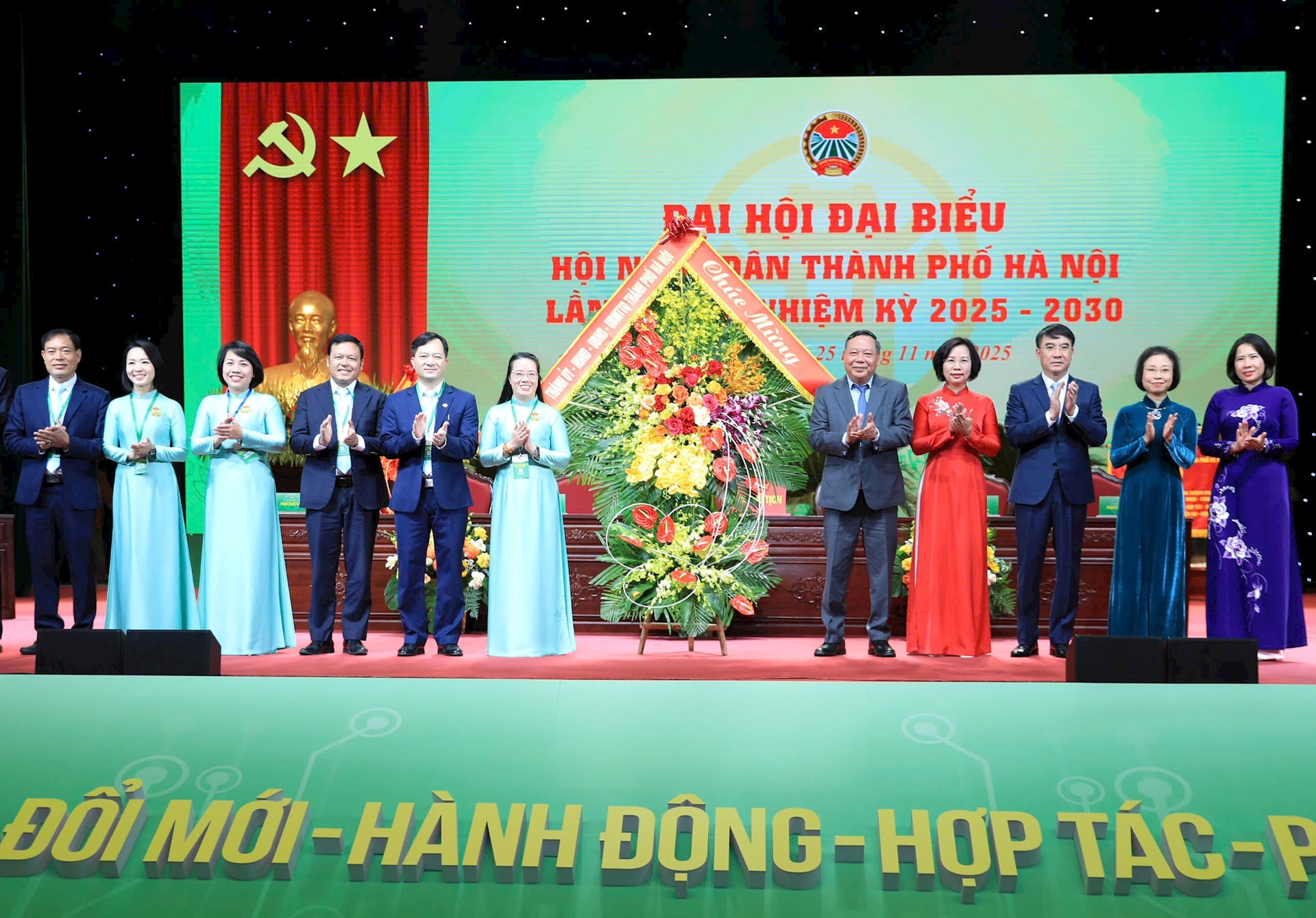 Phát huy vai trò nông dân số trong phát triển nông nghiệp sạch góp phần xây dựng Thủ đô văn minh, hiện đại - ảnh 1