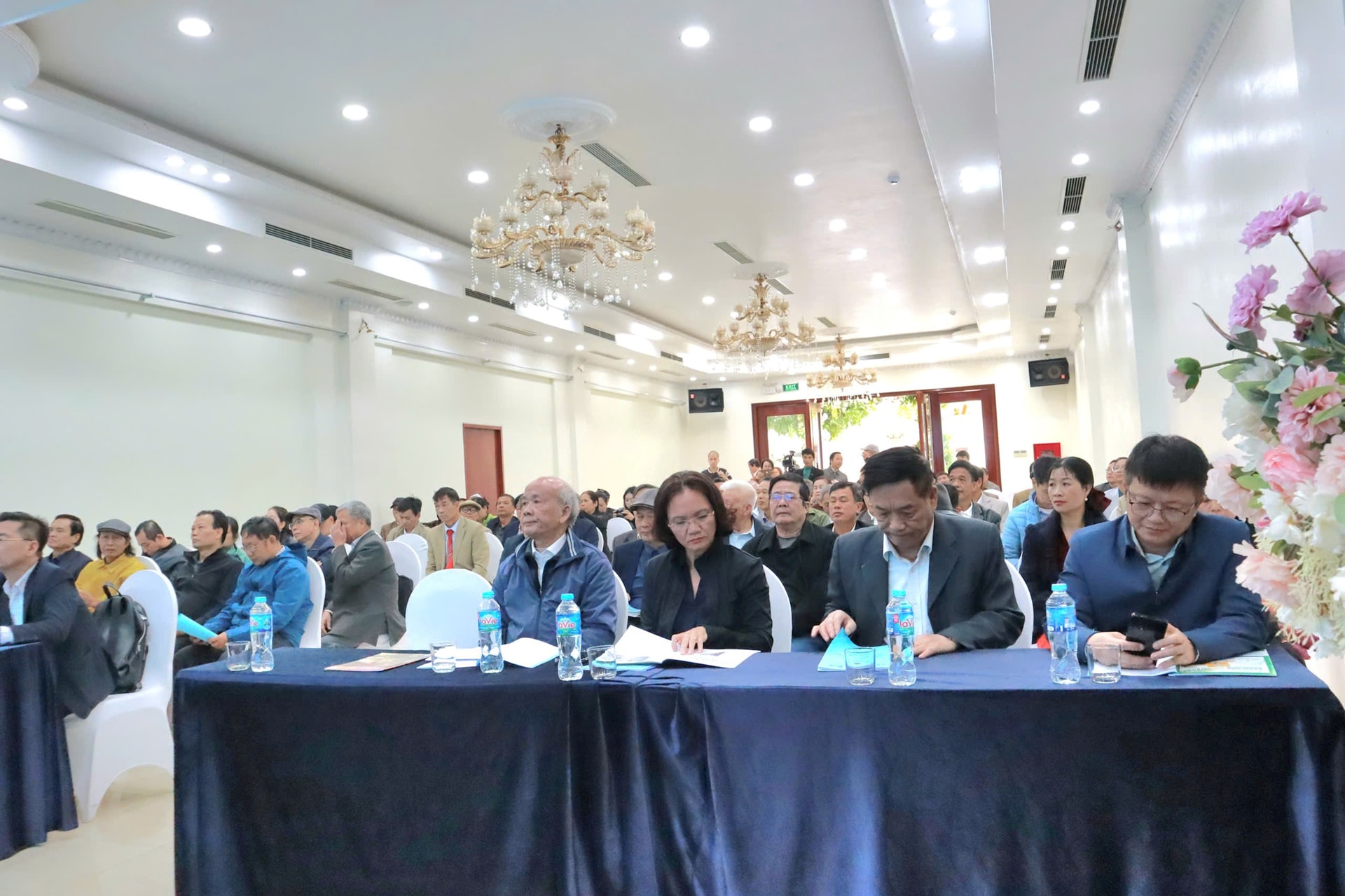 Kết nối với các sàn thương mại điện tử lớn, tạo cầu nối trực tiếp giữa làng nghề và thị trường quốc tế - ảnh 4