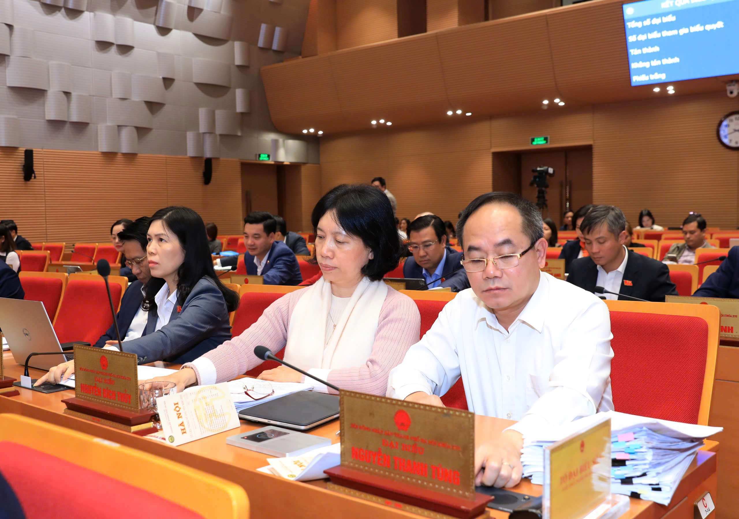 Hà Nội hỗ trợ toàn diện cho phát triển làng nghề, nghệ nhân nhân dân được hỗ trợ 40 triệu đồng - ảnh 1