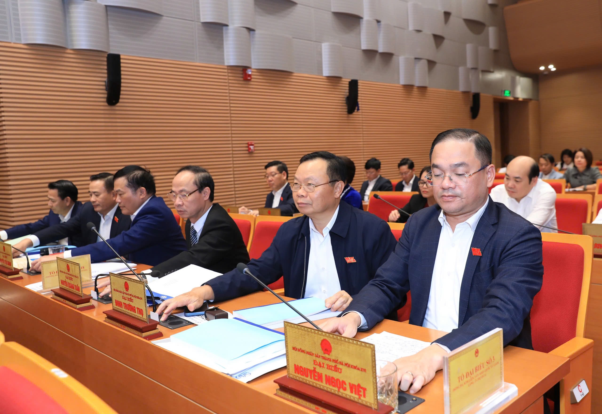 Hà Nội đặt mục tiêu năm 2026 tăng trưởng GRDP tăng 11% - ảnh 2