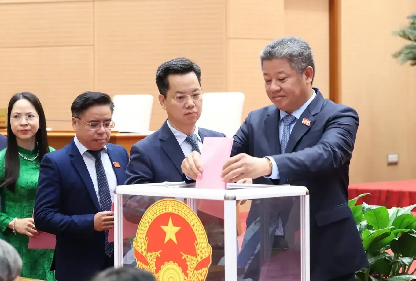 Đồng chí Vũ Đại Thắng được bầu làm Chủ tịch UBND thành phố Hà Nội - ảnh 2