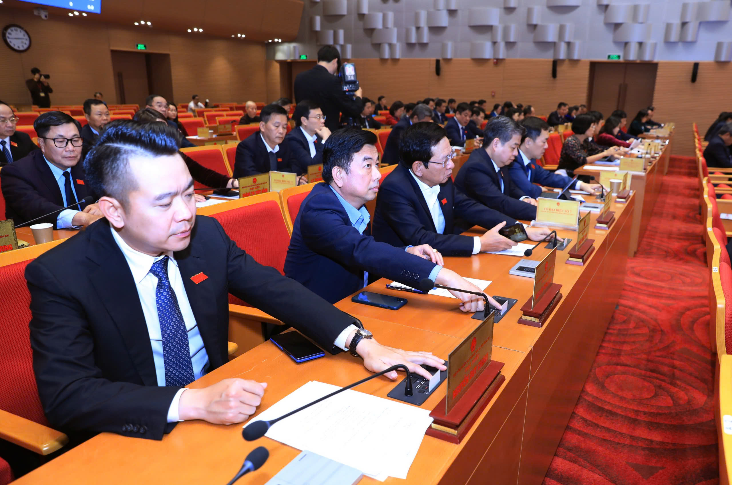 Tăng cường phối hợp, ứng dụng số và nâng cao chất lượng trả lời cử tri - ảnh 1