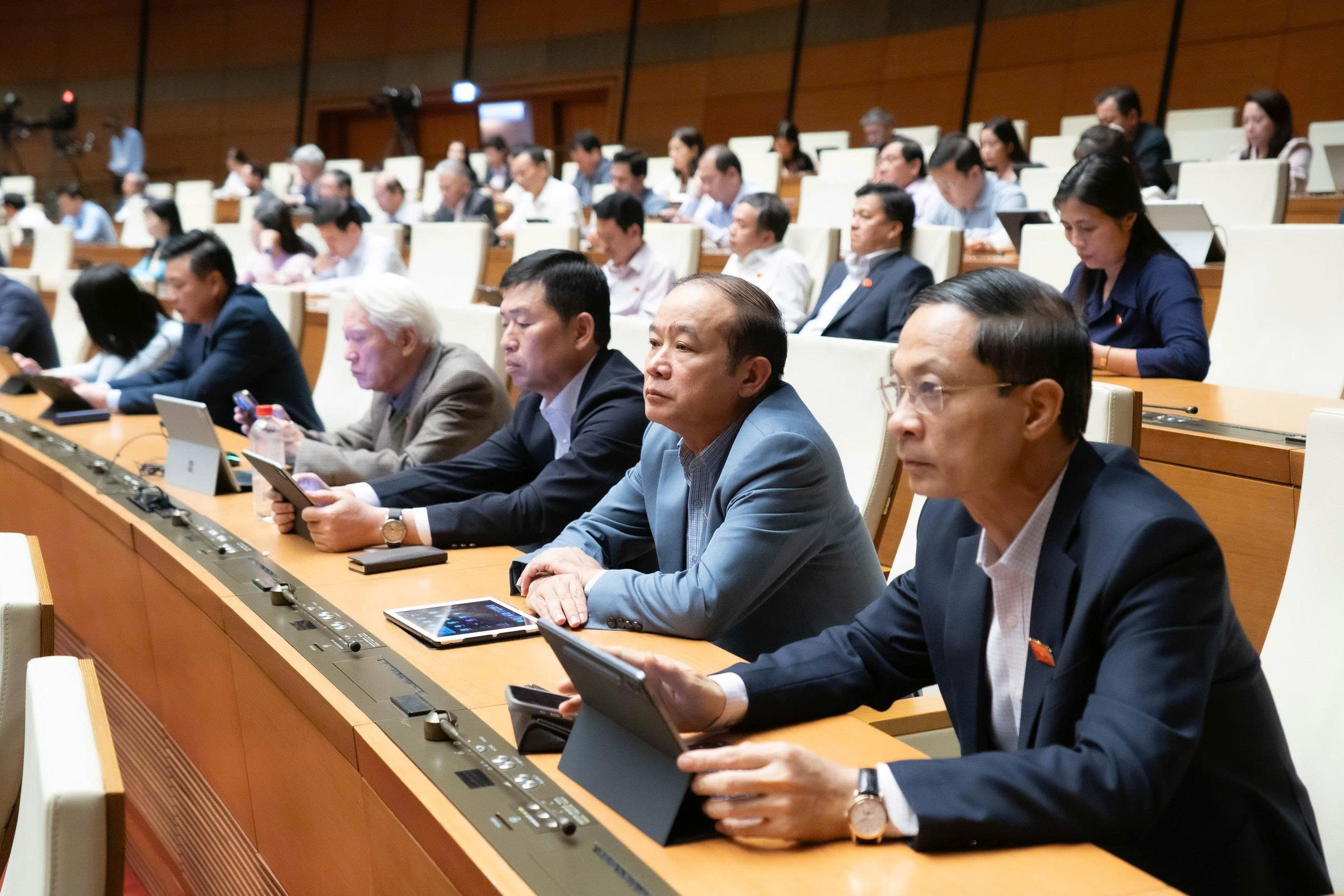 Quốc hội thông qua Luật sửa đổi, bổ sung một số điều của Luật Giá - ảnh 1