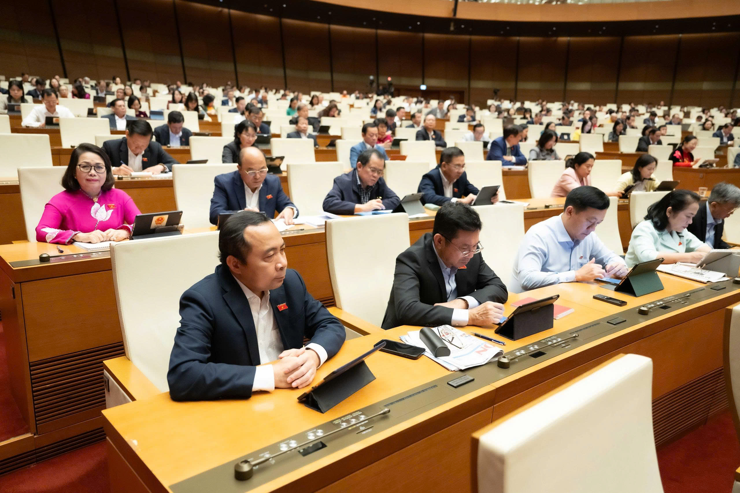 Thành phố Hồ Chí Minh định hướng trở thành siêu đô thị và thành một Trung tâm kinh tế tài chính hàng đầu Việt Nam - ảnh 2