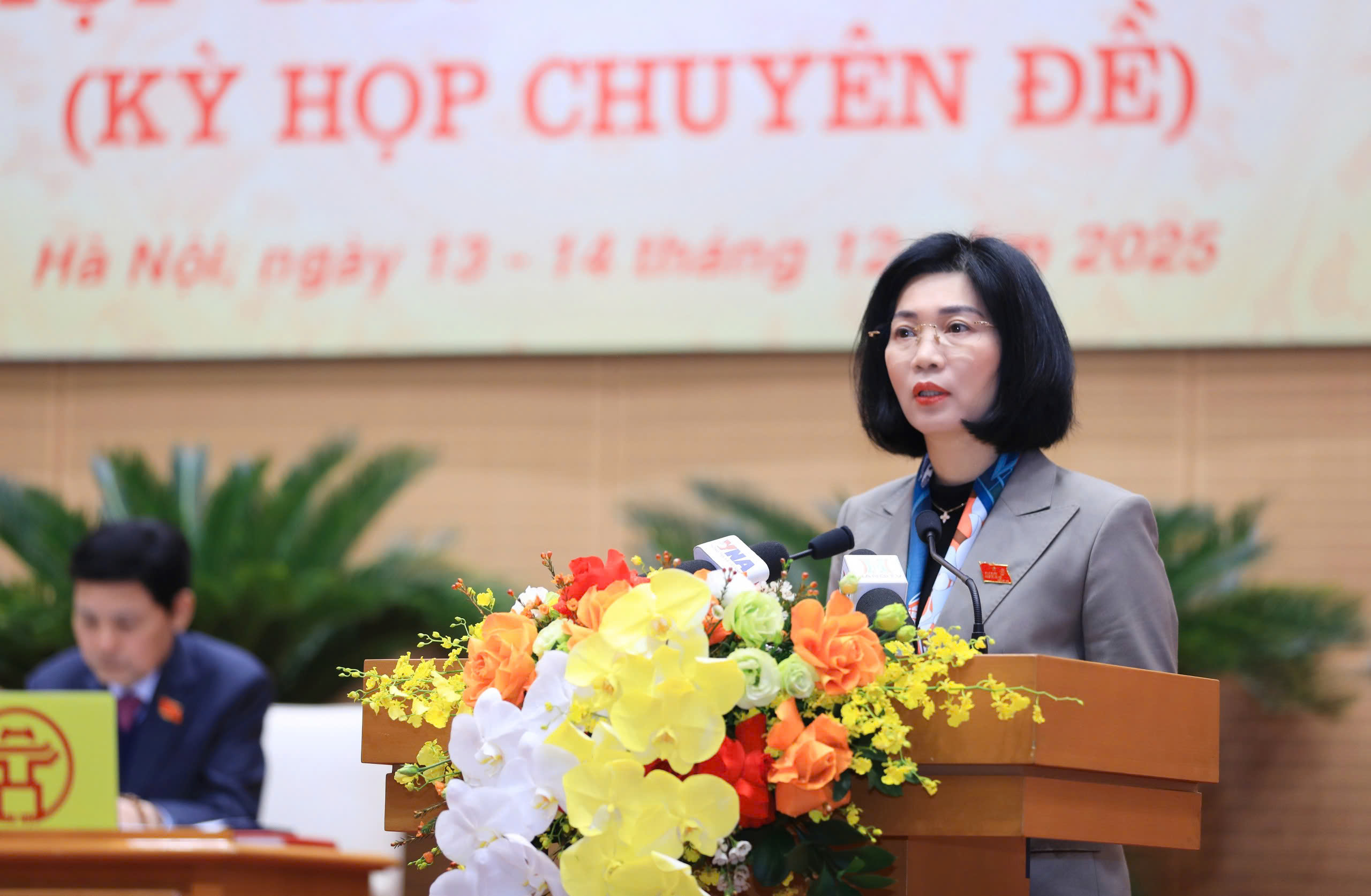 Khai mạc kỳ họp thứ 29 của HĐND TP Hà Nội: Xem xét thực hiện các dự án lớn, quan trọng trên địa bàn Thủ đô - ảnh 2