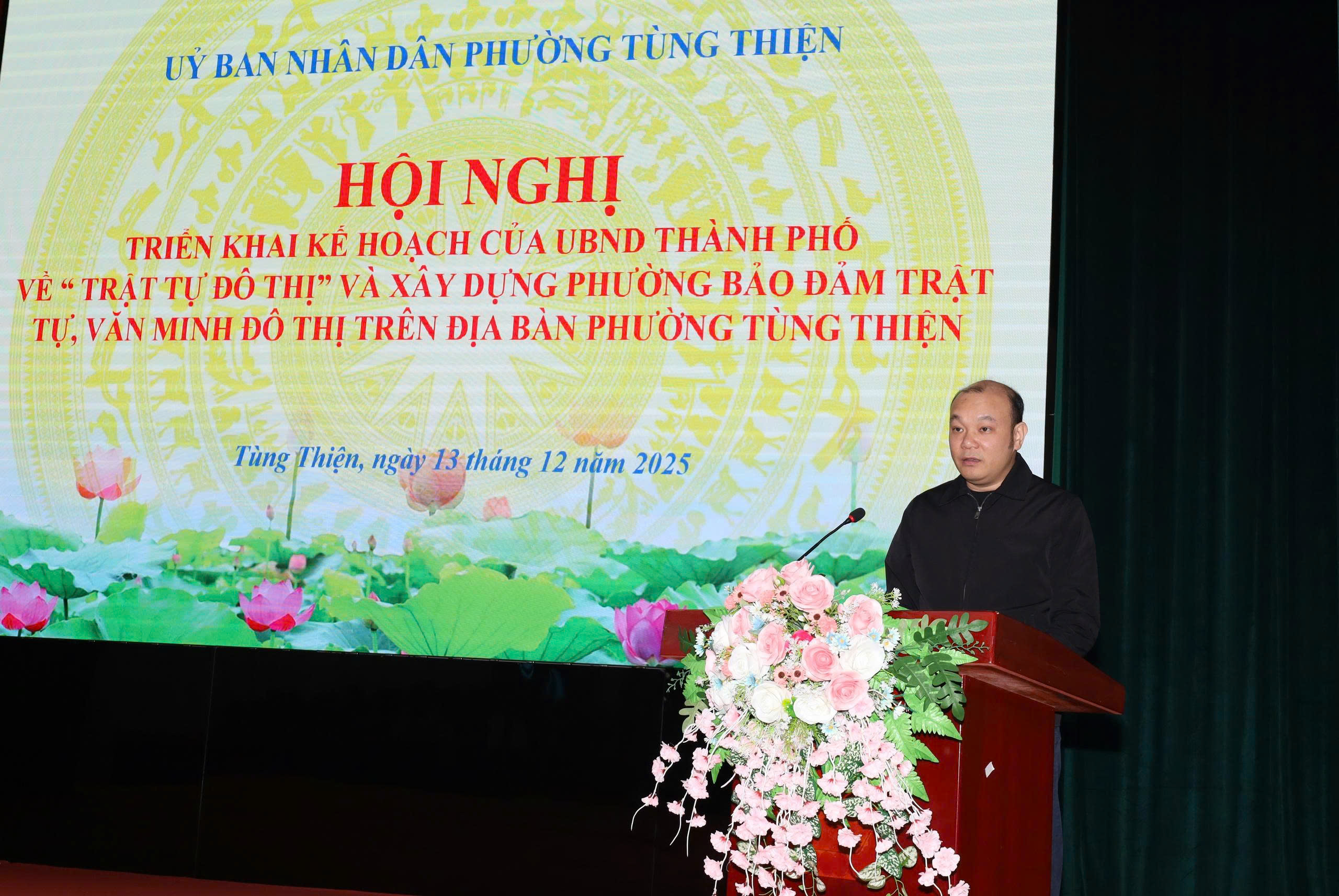 Phường Tùng Thiện ra quân đảm bảo trật tự đô thị - ảnh 2