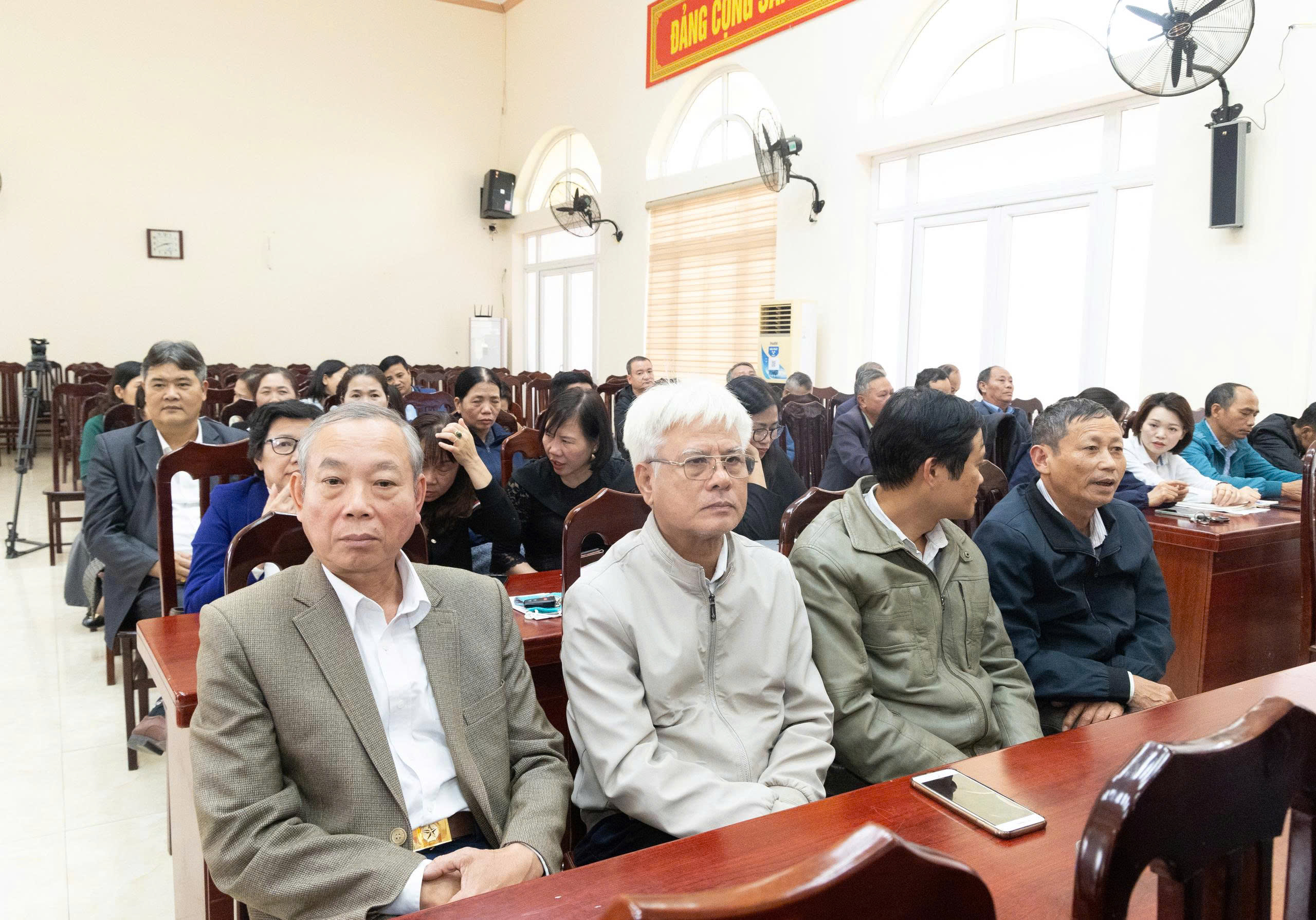 Đảng bộ xã Ứng Thiên đổi mới phương thức lãnh đạo, hướng tới phát triển bền vững - ảnh 4