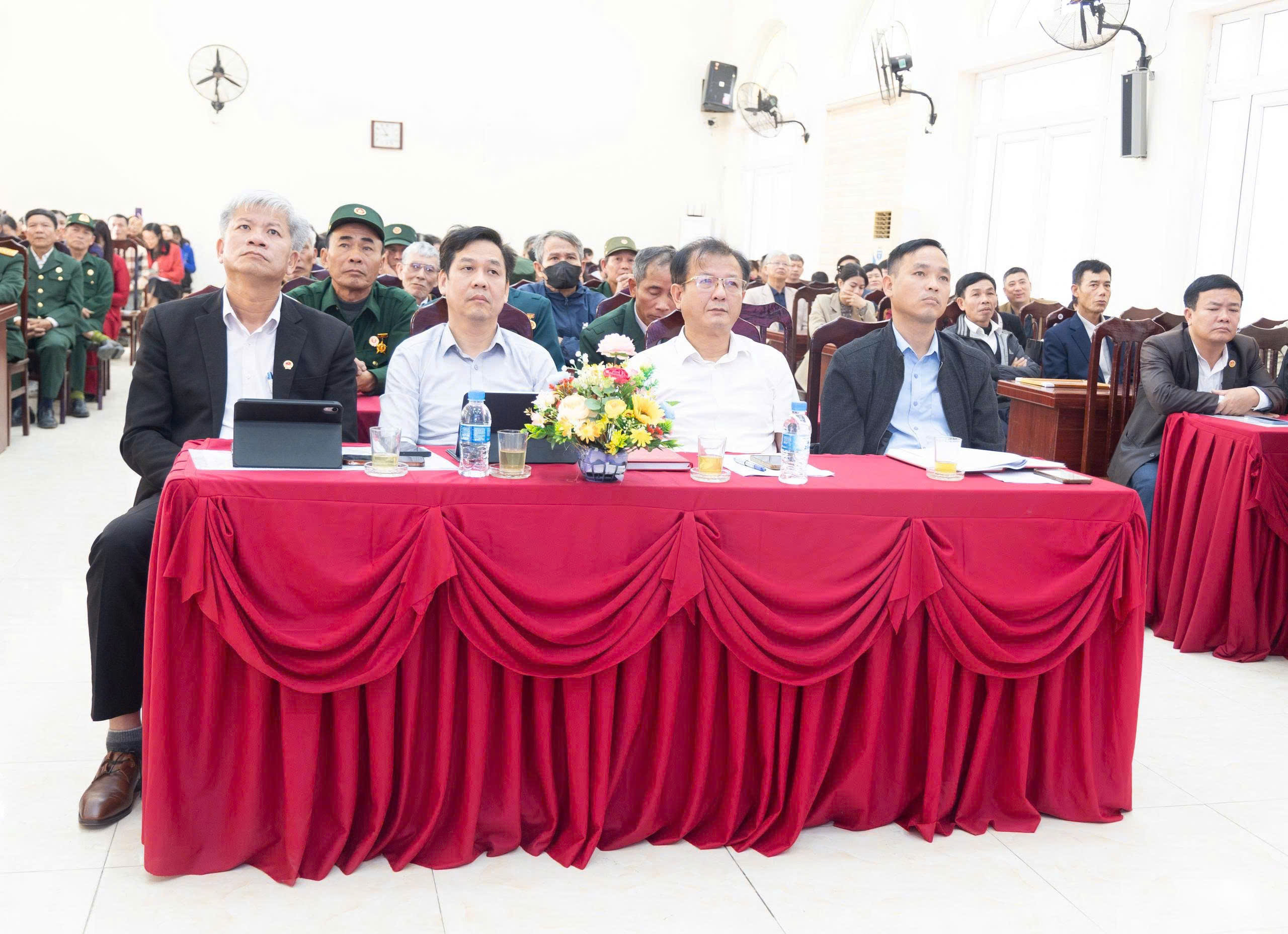 Phát huy sức mạnh đại đoàn kết, MTTQ xã Ứng Thiên hoàn thành toàn diện nhiệm vụ năm 2025 - ảnh 1