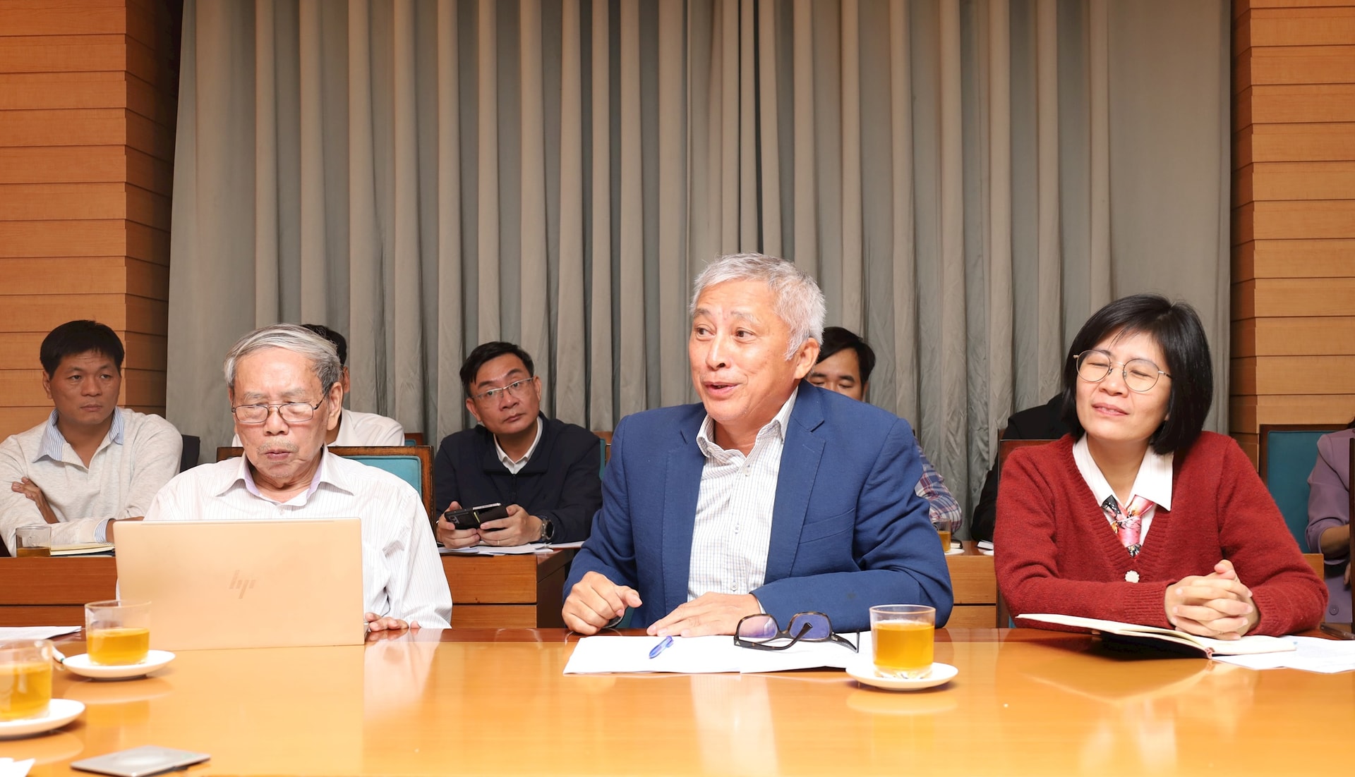 Hà Nội tăng cường giải pháp kiểm soát phát thải, thúc đẩy chuyển đổi giao thông xanh - ảnh 3