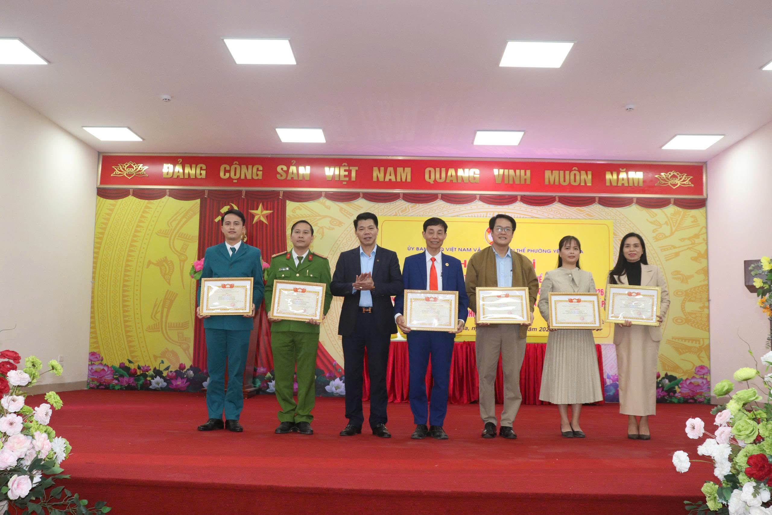 Phường Yên Nghĩa tổng kết công tác Mặt trận và các đoàn thể năm 2025 - ảnh 5