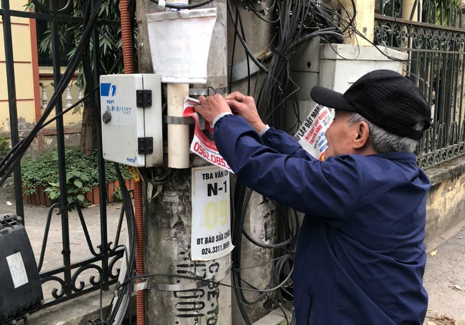 Phường Yên Nghĩa ra quân tổng vệ sinh môi trường mừng Xuân Bính Ngọ  - ảnh 4