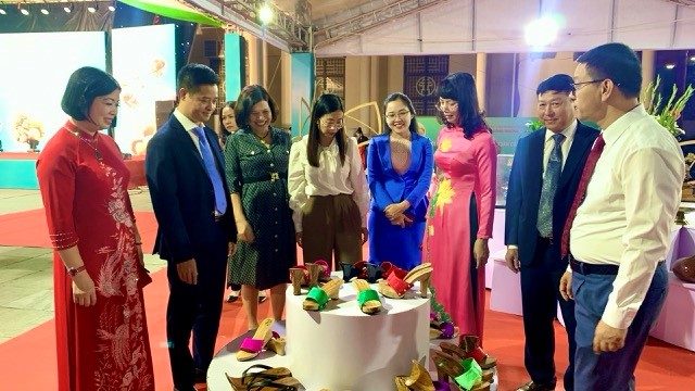 Trung tâm thiết kế sáng tạo - “đòn bẩy” mới nâng tầm sản phẩm OCOP, làng nghề Thủ đô - ảnh 2