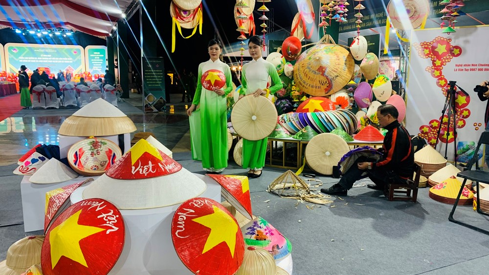 Thiết kế sáng tạo gắn với bản sắc: Lợi thế cạnh tranh mới của sản phẩm Thủ đô - ảnh 1