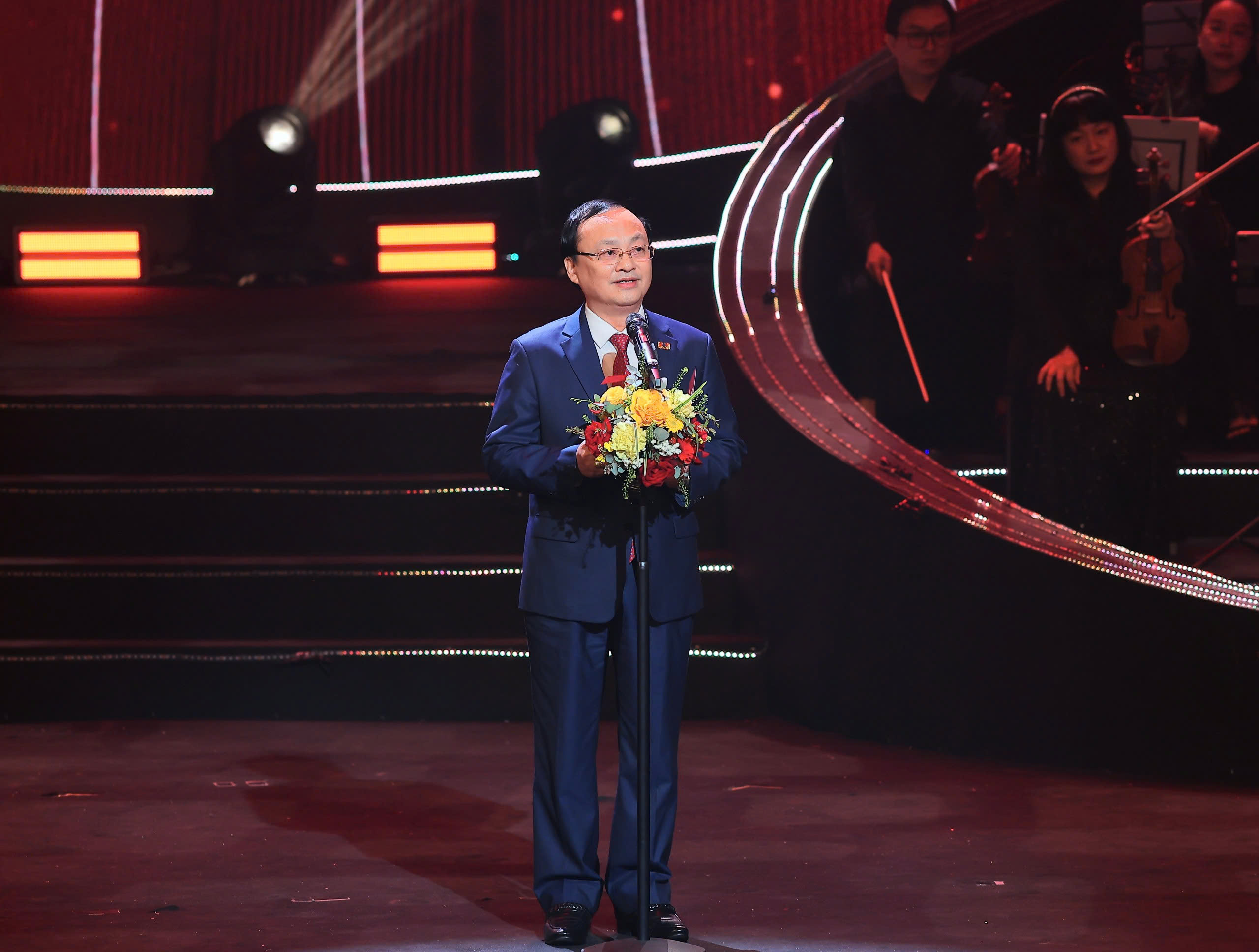 Lắng đọng chương trình nghệ thuật “Với Đảng vẹn toàn niềm tin yêu” - ảnh 2