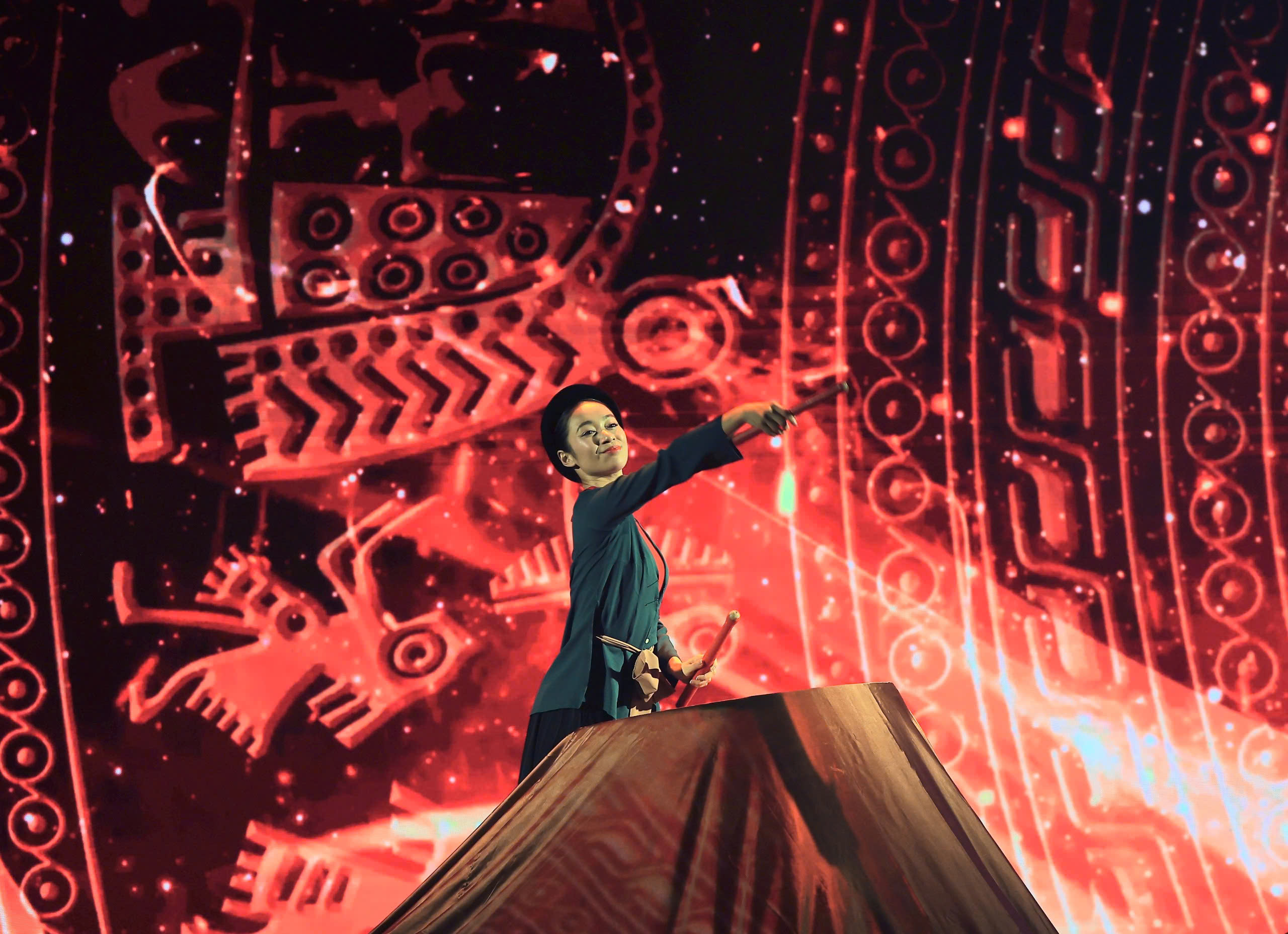 Lắng đọng chương trình nghệ thuật “Với Đảng vẹn toàn niềm tin yêu” - ảnh 9