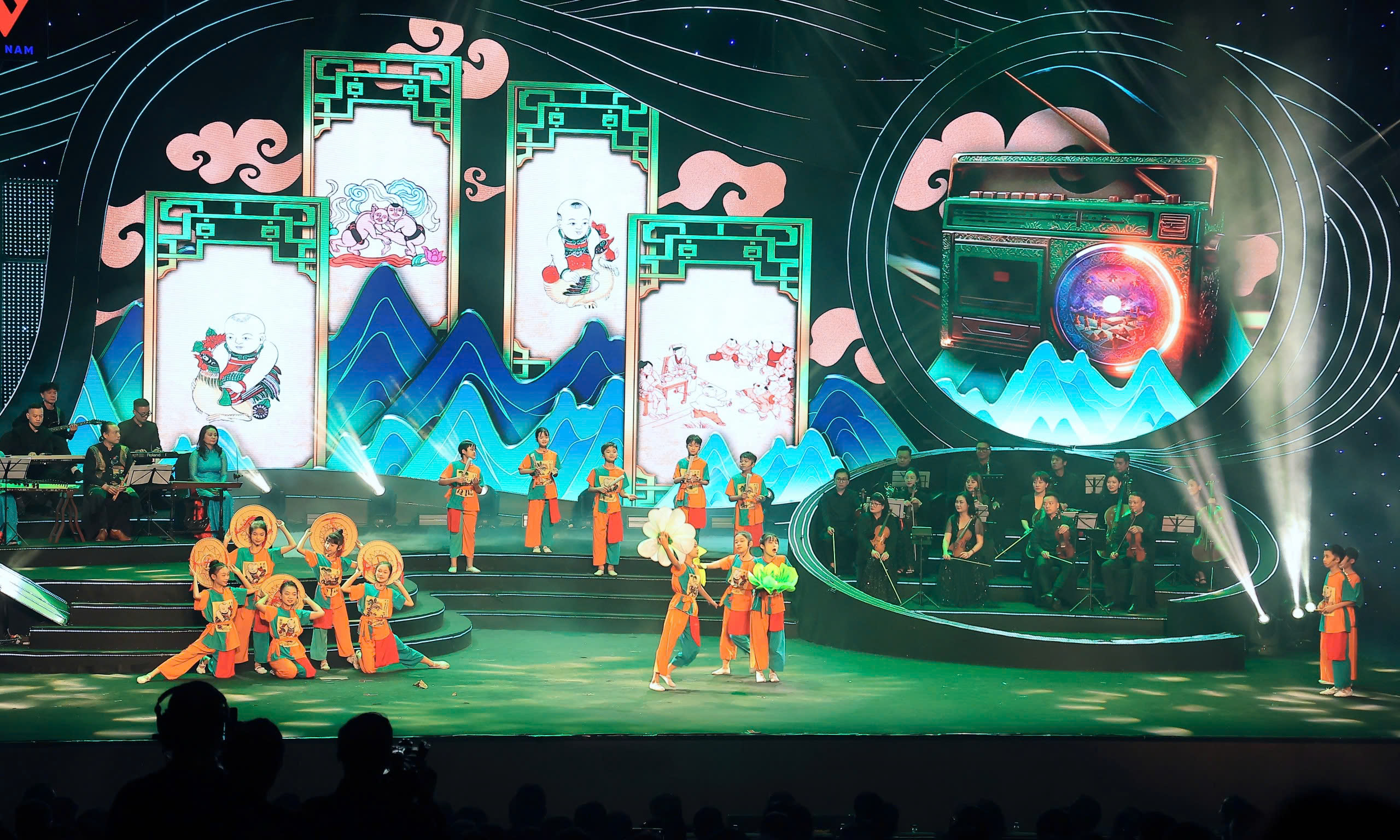 Lắng đọng chương trình nghệ thuật “Với Đảng vẹn toàn niềm tin yêu” - ảnh 13