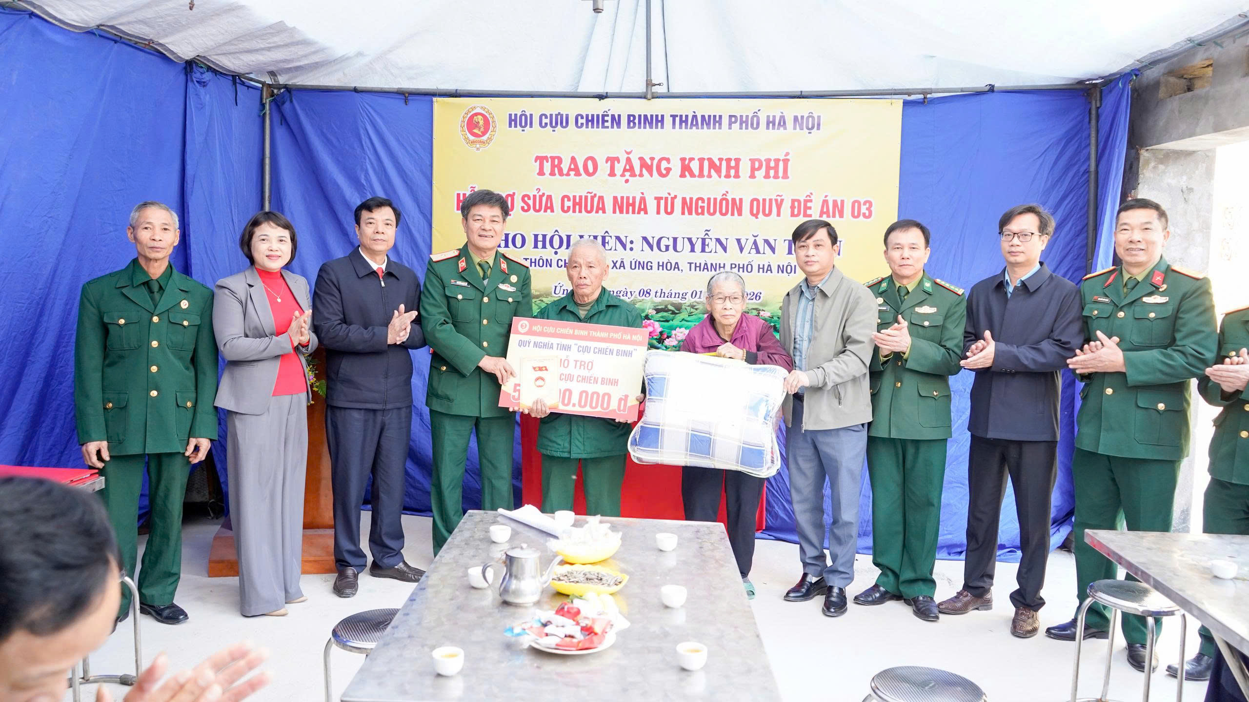 Xã Ứng Hòa trao kinh phí hỗ trợ xây, sửa chữa nhà “Đại đoàn kết” cho 8 hộ gia đình có hoàn cảnh khó khăn - ảnh 9