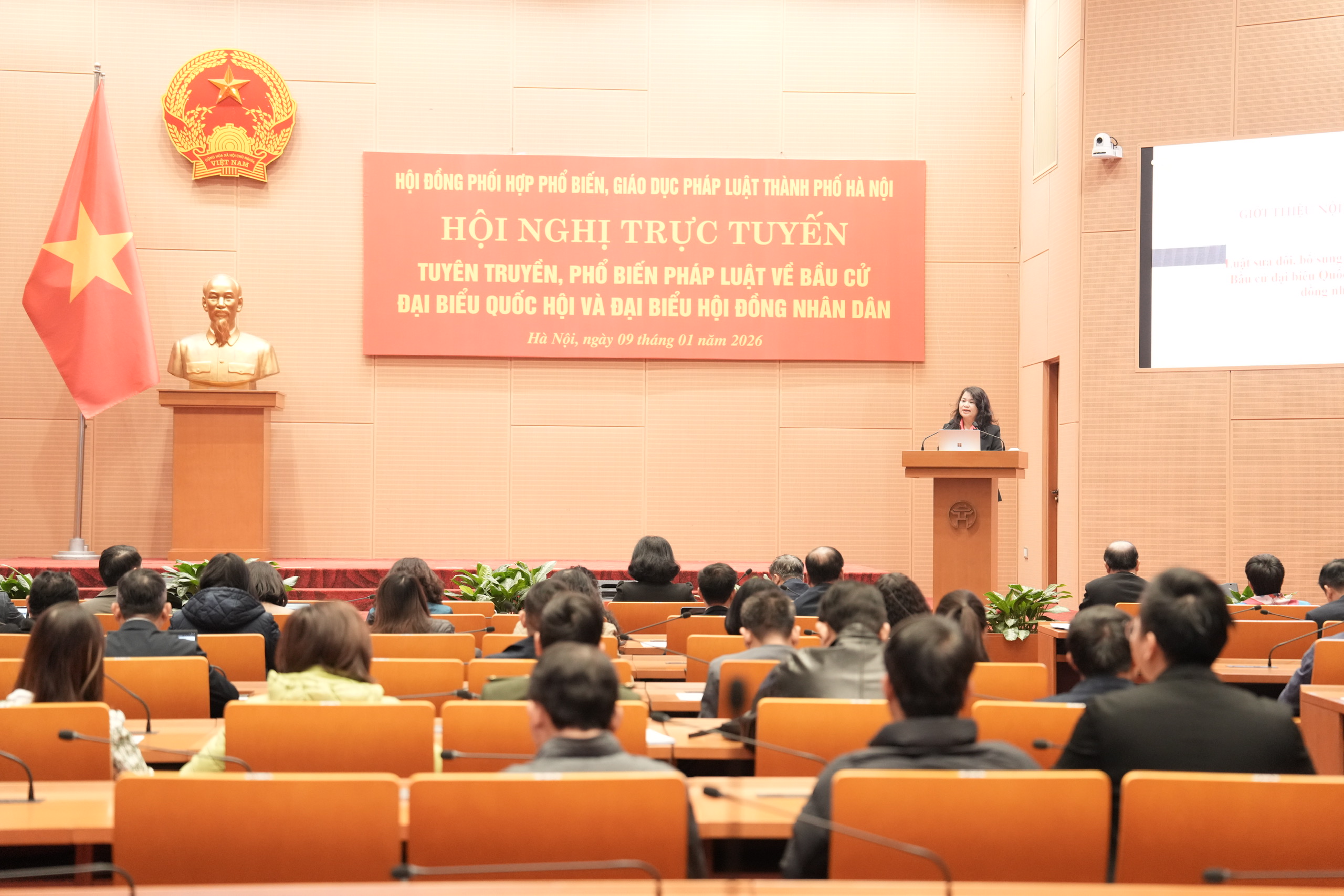 Tổ chức bầu cử không chỉ là công việc chính trị quan trọng mà còn là ngày hội lớn của toàn dân - ảnh 3