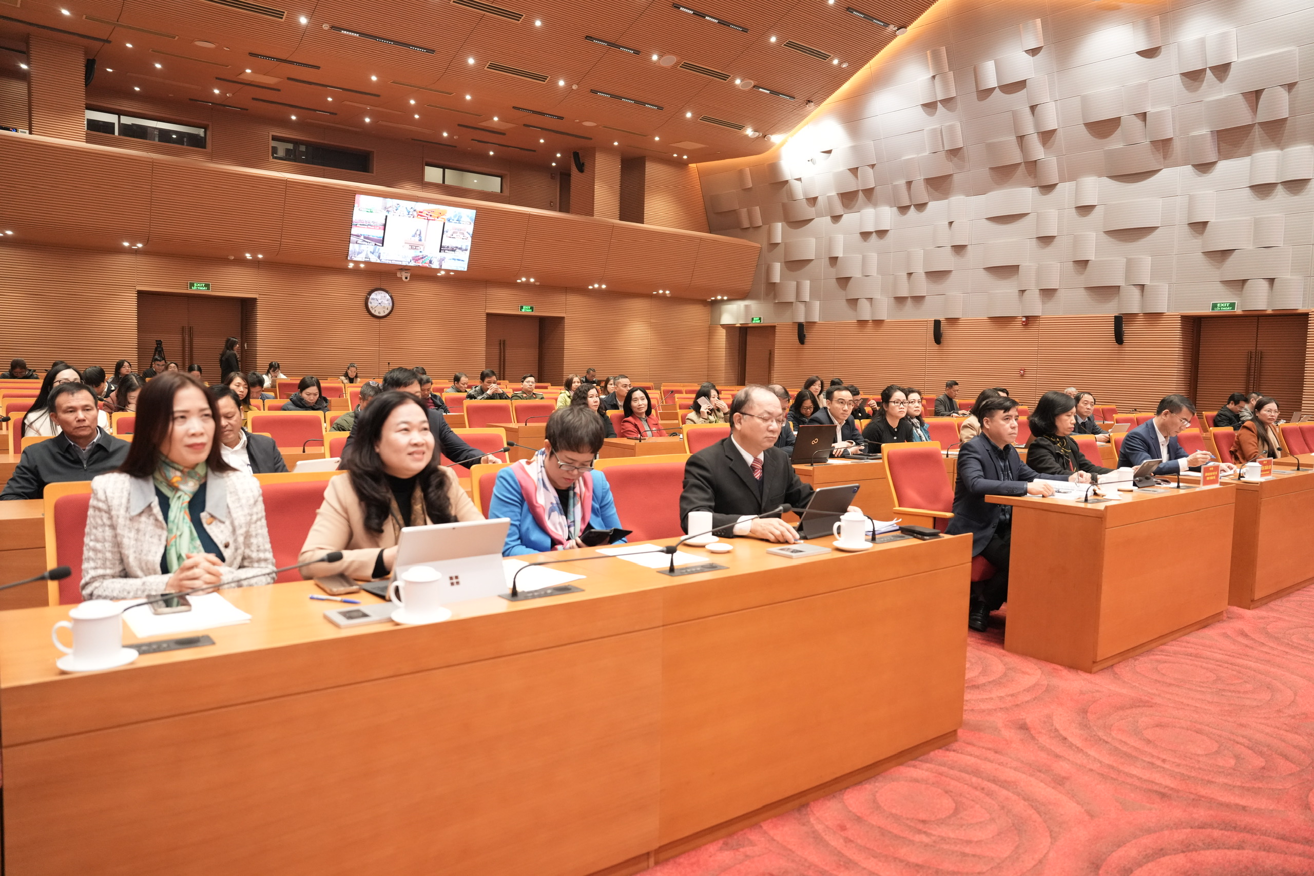 Tổ chức bầu cử không chỉ là công việc chính trị quan trọng mà còn là ngày hội lớn của toàn dân - ảnh 2