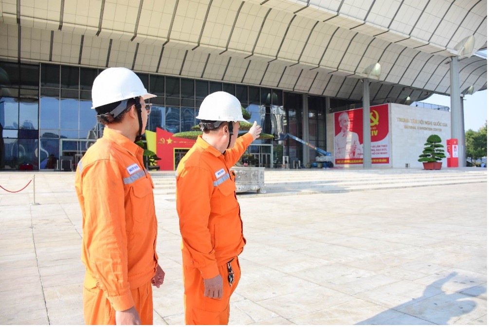 EVNHANOI tập trung cao độ bảo đảm điện phục vụ Đại hội đại biểu toàn quốc lần thứ XIV - ảnh 3