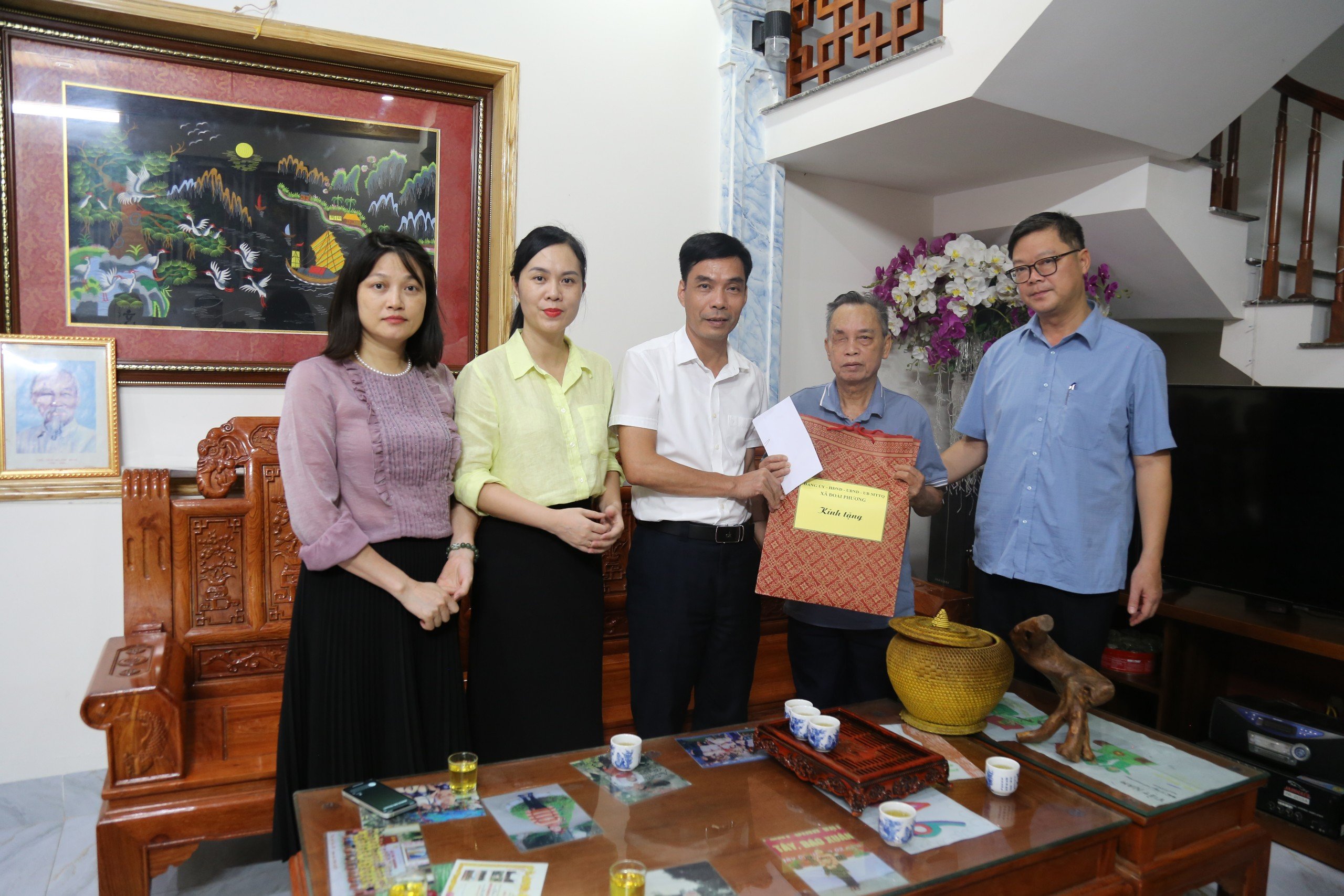 Giữ vững kỷ cương, phát huy đoàn kết, tạo nền tảng để xã Đoài Phương vững bước vào kỷ nguyên phát triển mới  - ảnh 3