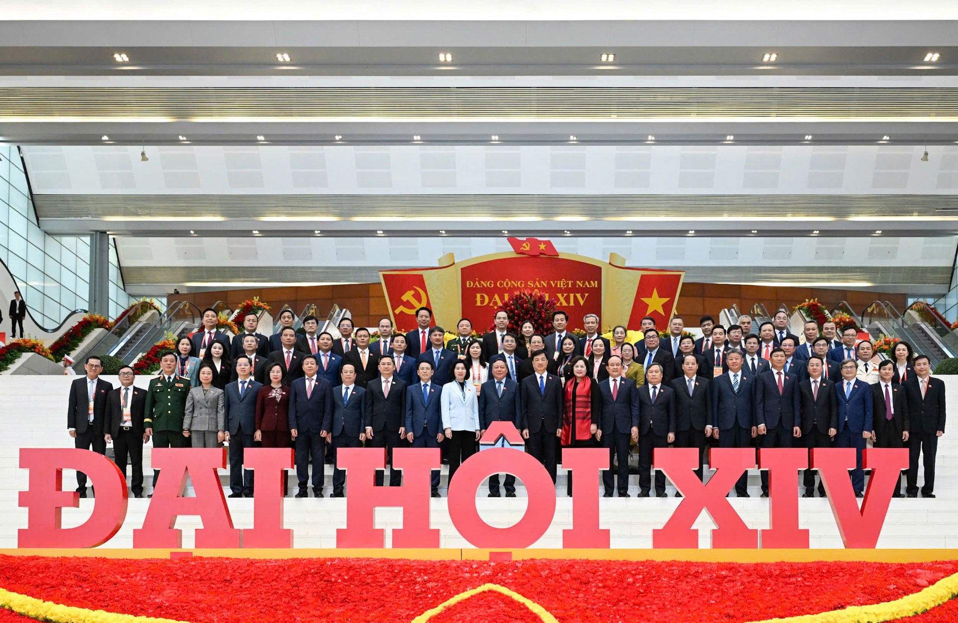 Hình ảnh Đoàn đại biểu Đảng bộ TP Hà Nội tham dự Đại hội Đảng XIV - ảnh 2