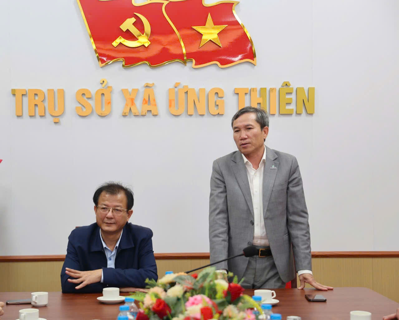 Xã Ứng Thiên tiếp nhận kinh phí 200 triệu đồng hỗ trợ Tết Bính Ngọ 2026 cho các hộ gia đình có hoàn cảnh khó khăn - ảnh 2