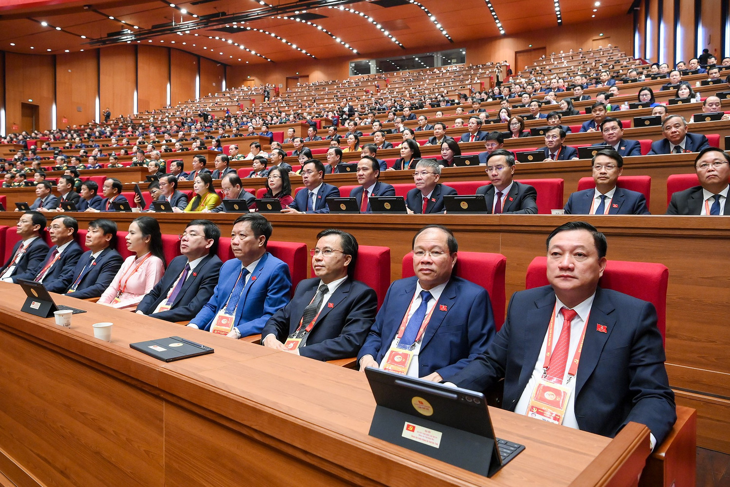 Ban Chấp hành Trung ương Đảng khóa XIV ra mắt Đại hội - ảnh 6