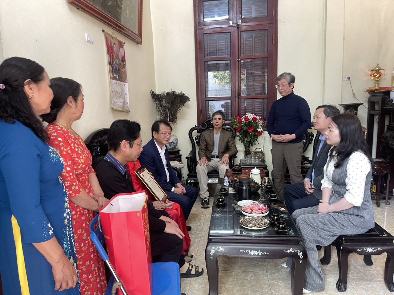 Xã Ứng Thiên chăm lo Tết Bính Ngọ 2026 cho người cao tuổi và đối tượng chính sách - ảnh 6