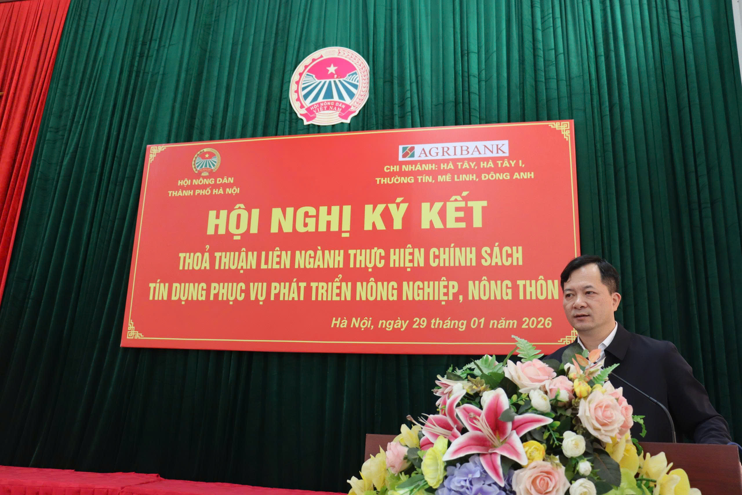 Hội Nông dân Hà Nội và Agribank ký kết thỏa thuận liên ngành về tín dụng nông nghiệp, nông thôn - ảnh 2