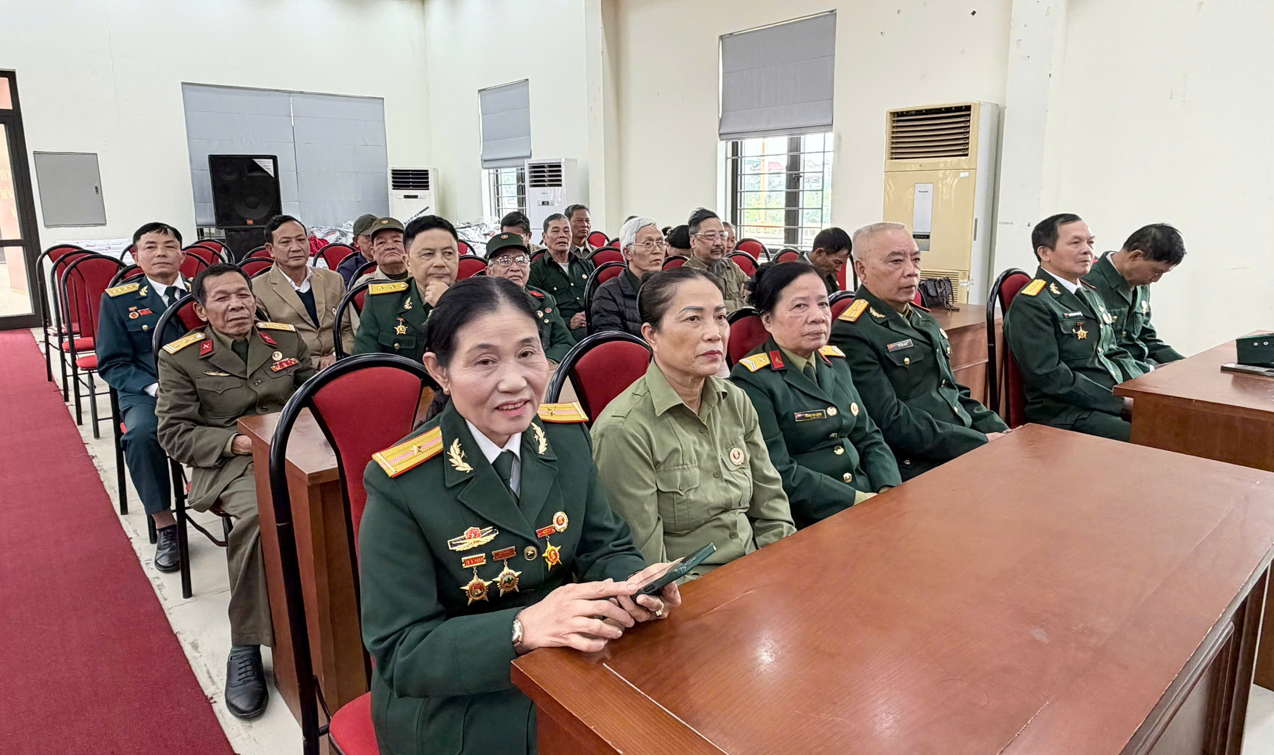 Hội Cựu chiến binh phường Yên Nghĩa vinh danh hội viên tiêu biểu - ảnh 5