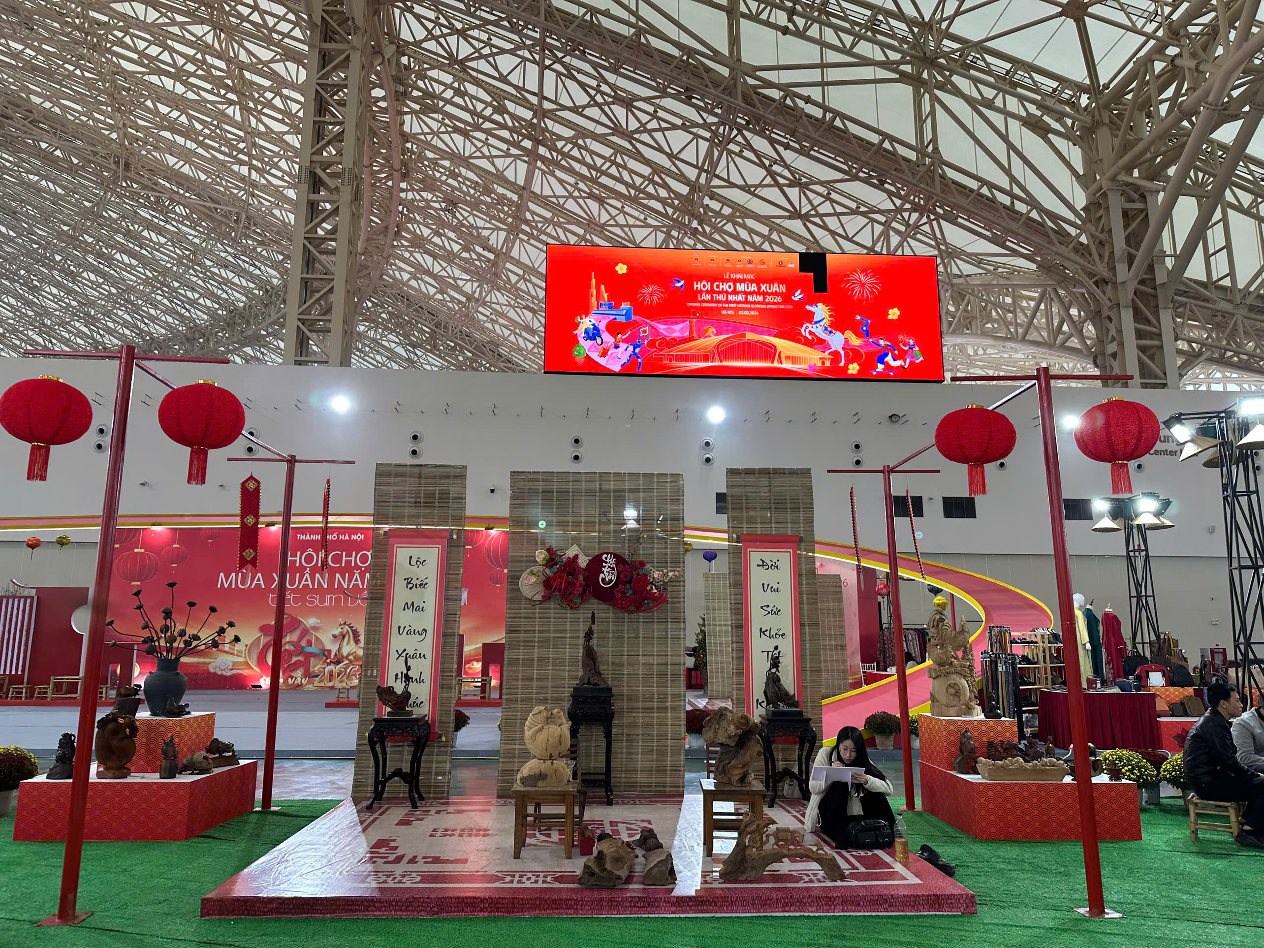  “Tết Sum vầy” - Điểm nhấn văn hóa, kinh tế tại Hội chợ Mùa Xuân lần thứ Nhất năm 2026 - ảnh 4
