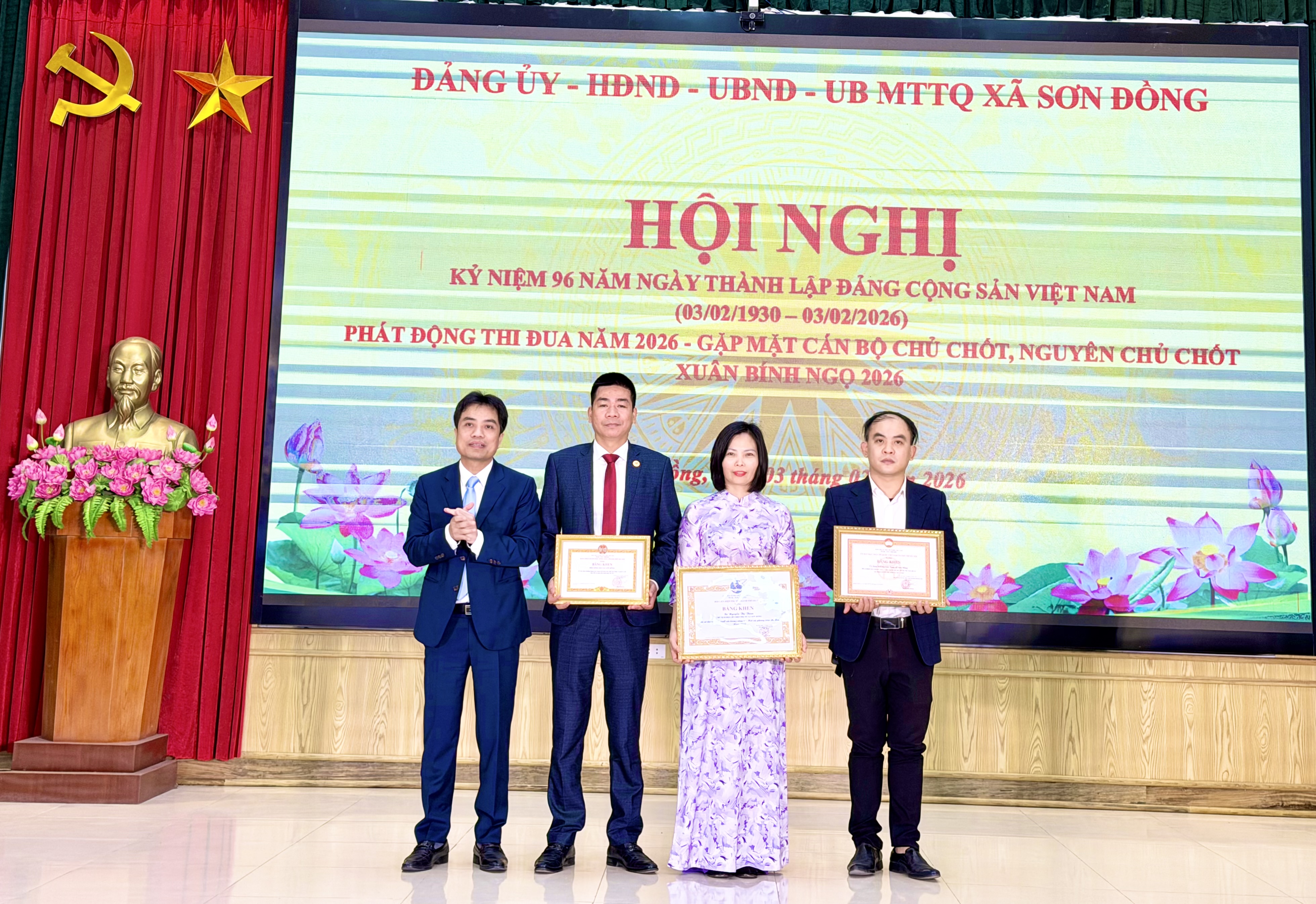Xã Sơn Đồng: Kỷ niệm 96 năm ngày Thành lập Đảng Cộng sản Việt Nam và phát động thi đua năm 2026 - ảnh 6