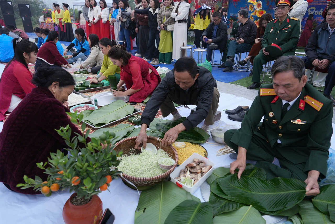 Xuân về trên phường Yên Nghĩa: Đoàn kết – sẻ chia – lan tỏa yêu thương - ảnh 5