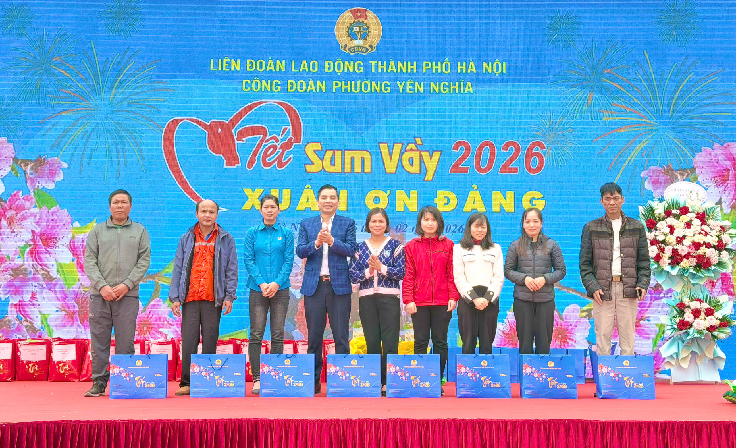 Xuân về trên phường Yên Nghĩa: Đoàn kết – sẻ chia – lan tỏa yêu thương - ảnh 9