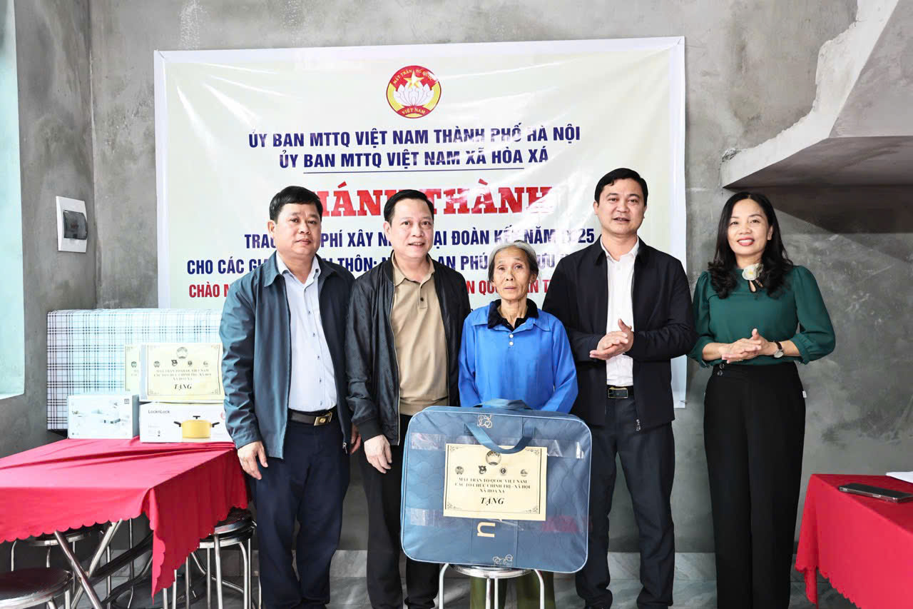 Xã Hoà Xá khánh nhà Đại đoàn kết trước thềm Xuân mới - ảnh 2