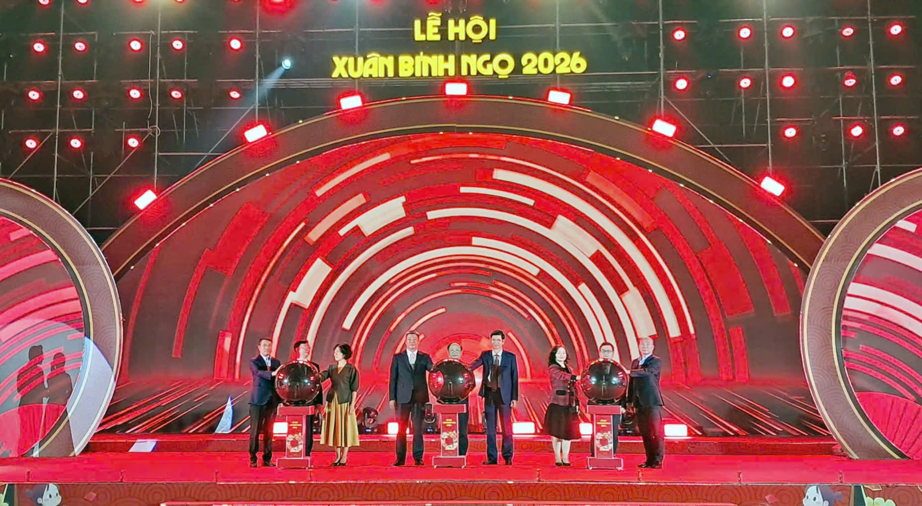 Khai mạc Lễ hội Xuân Bính Ngọ 2026 tại phường Từ Liêm - ảnh 2