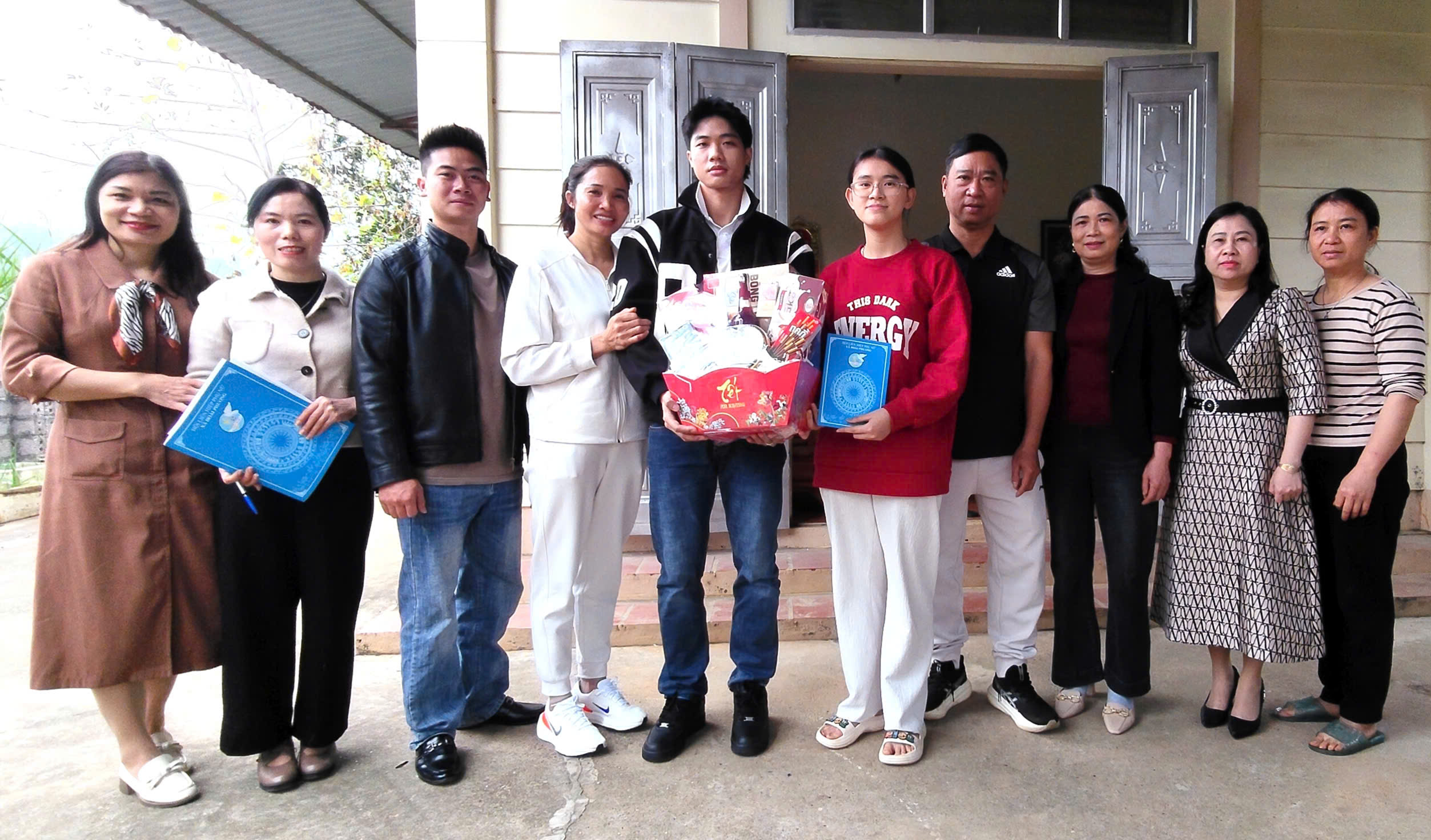 Hội LHPN xã Đoài Phương lan tỏa yêu thương từ Chương trình “Mẹ đỡ đầu” - ảnh 2