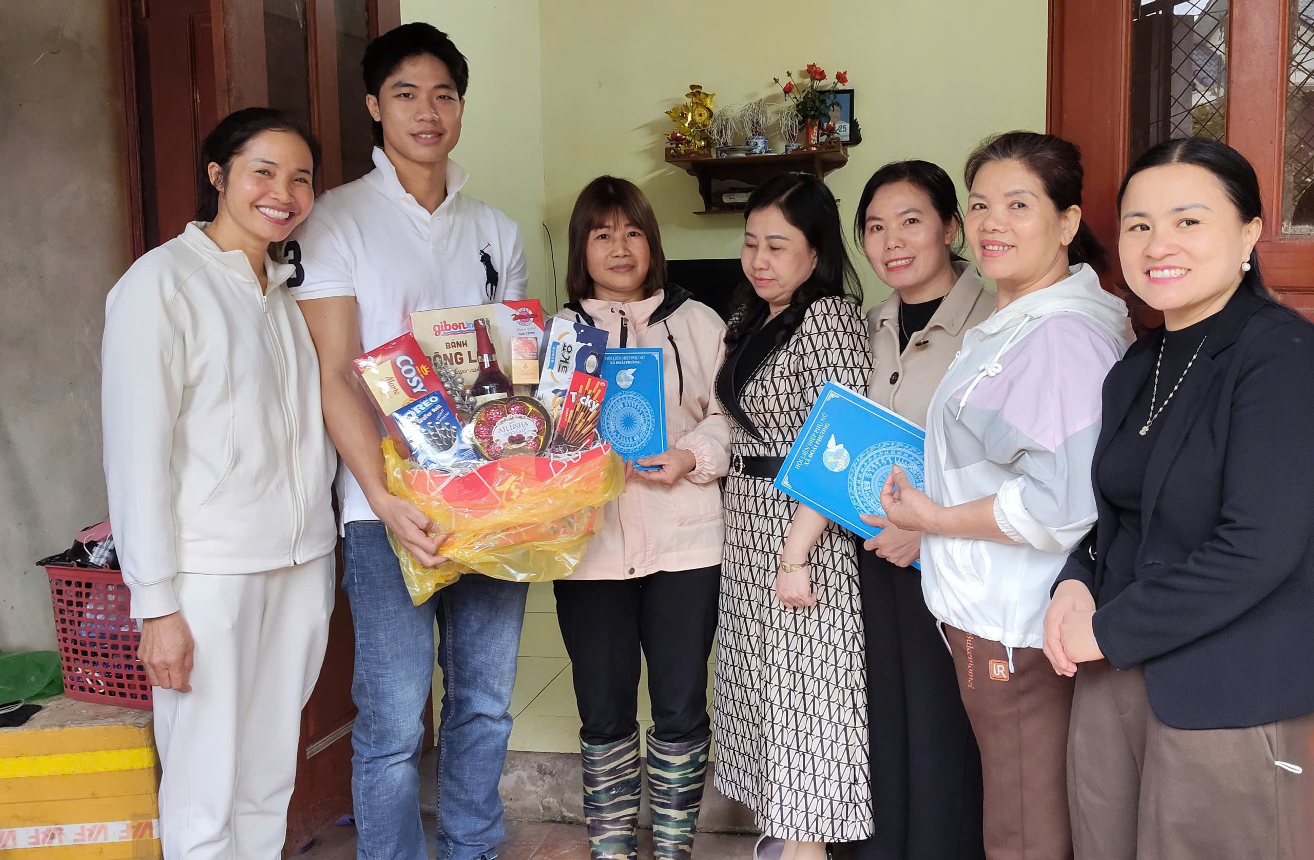 Hội LHPN xã Đoài Phương lan tỏa yêu thương từ Chương trình “Mẹ đỡ đầu” - ảnh 4