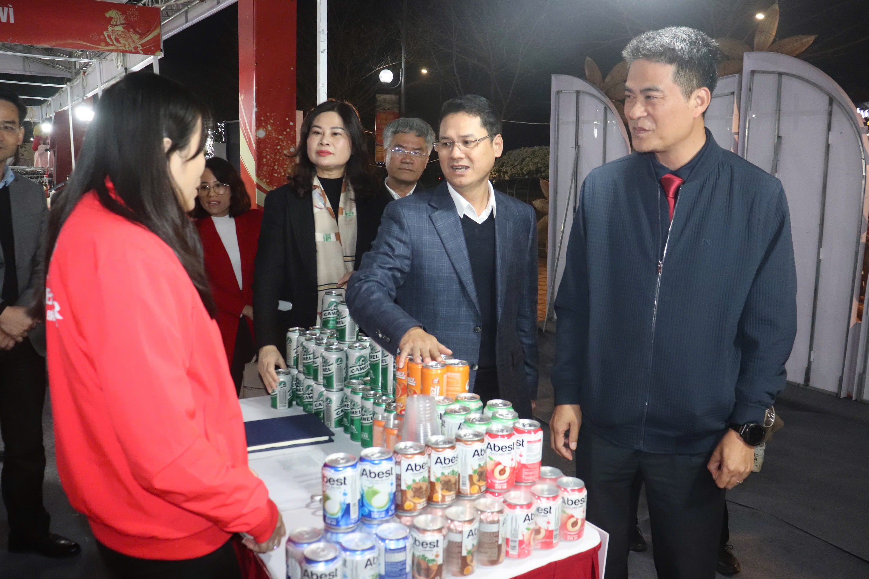 Triển lãm hoa giấy Phù Đổng: Điểm nhấn văn hóa – kinh tế dịp Tết 2026 - ảnh 6