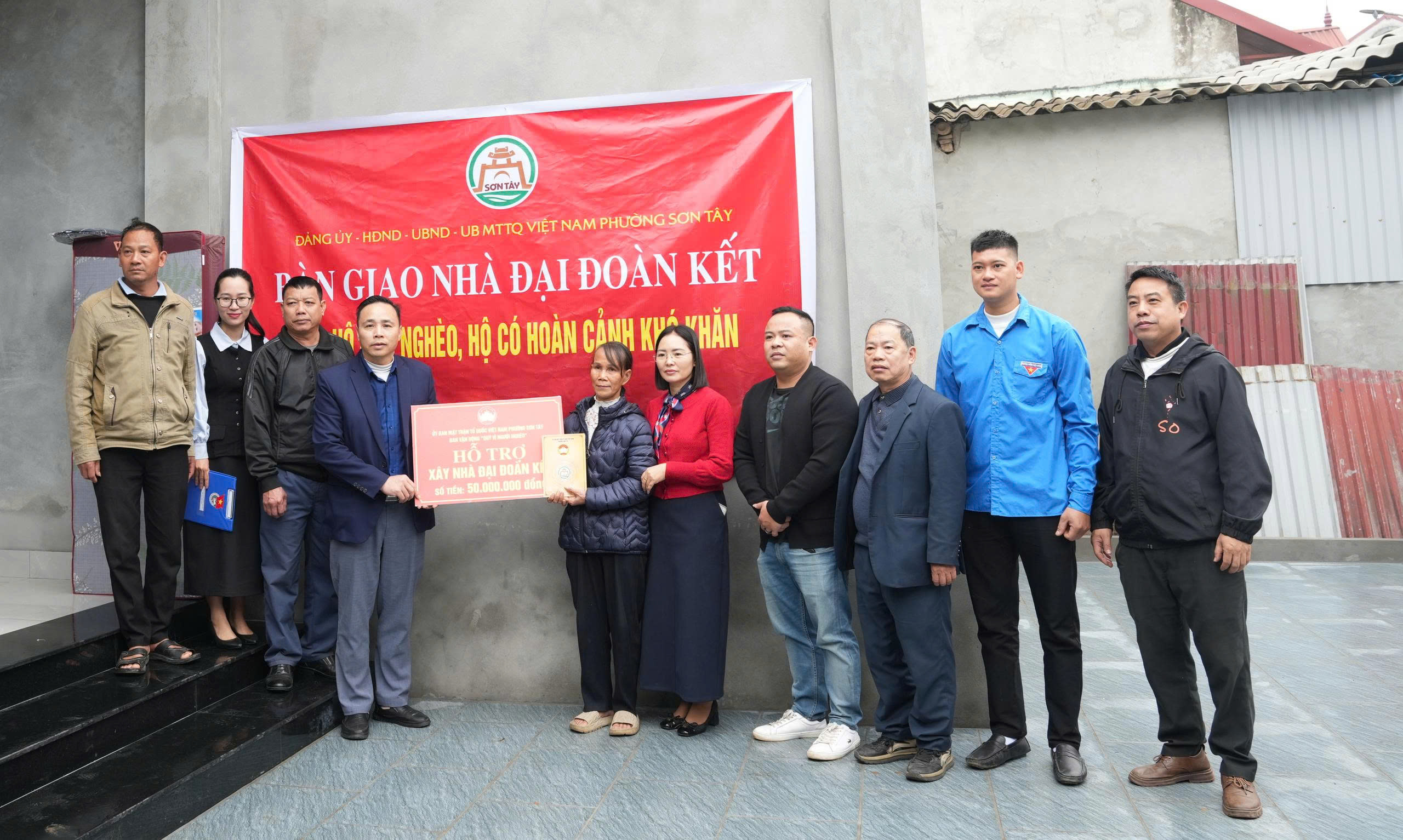 Phường Sơn Tây bàn giao 7 Nhà Đại đoàn kết - ảnh 4