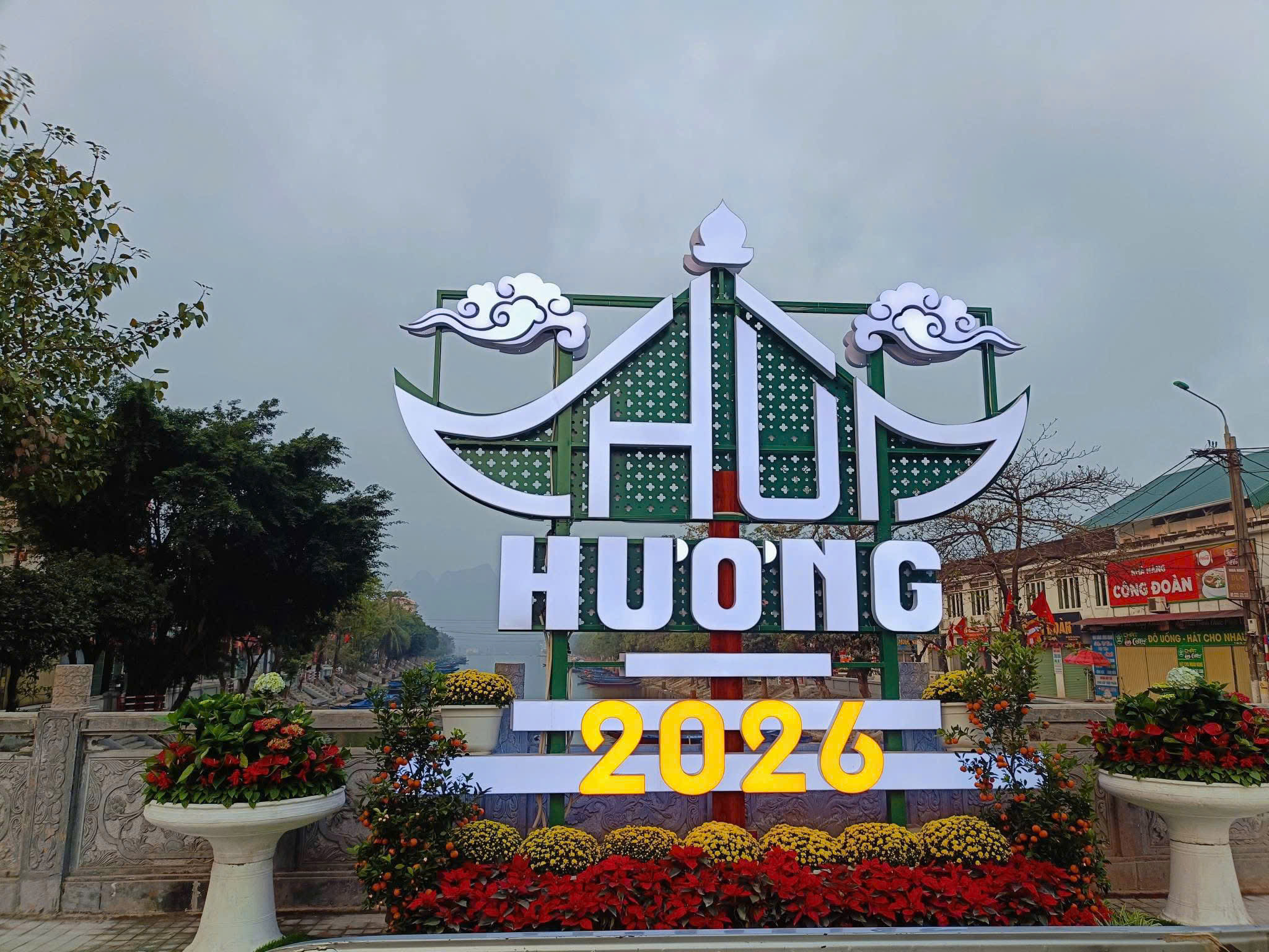 Miễn phí vé tham quan chùa Hương trong 3 ngày Tết - ảnh 1