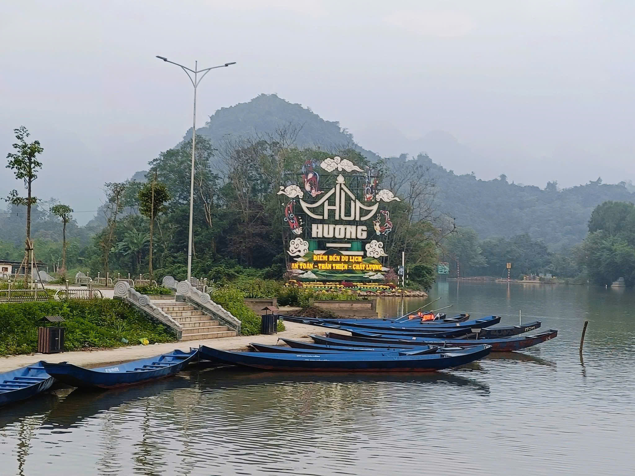 Miễn phí vé tham quan chùa Hương trong 3 ngày Tết - ảnh 3