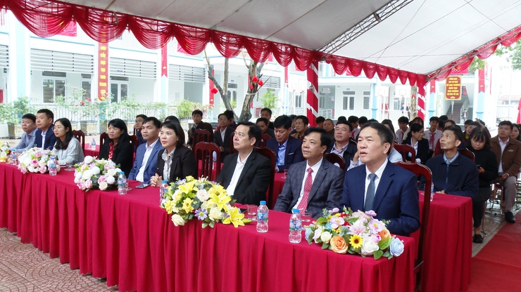 Xã Ứng Hoà thực hiện nghiêm phương châm “trồng cây đi đôi với chăm sóc, bảo vệ” - ảnh 2