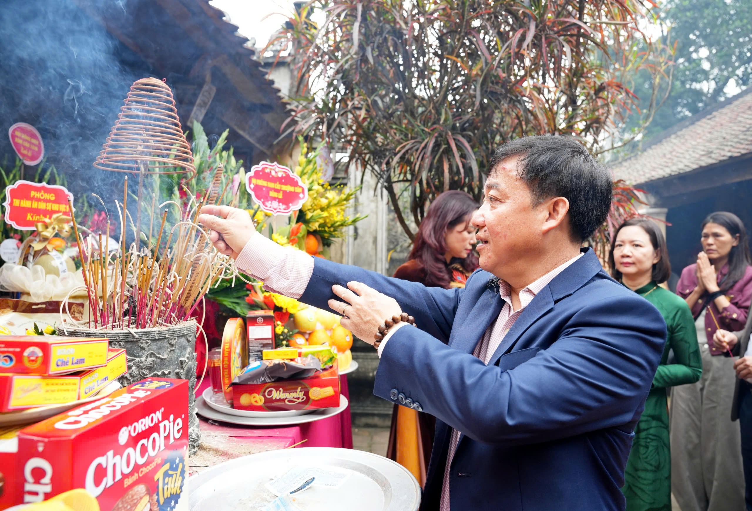 Sơn Tây long trọng tổ chức tưởng niệm 1228 năm ngày giỗ Bố Cái Đại Vương Phùng Hưng (798-2026) - ảnh 4